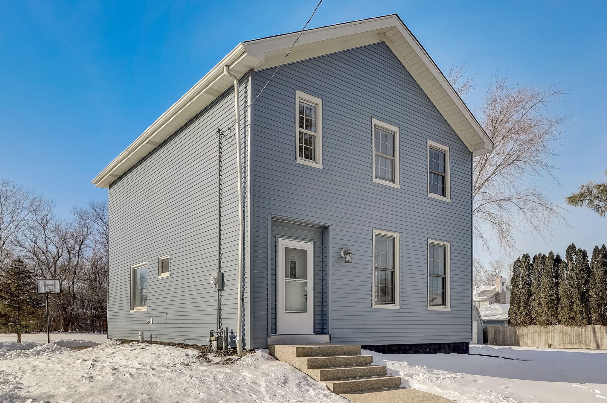 5268 80th St, Kenosha, WI 53142