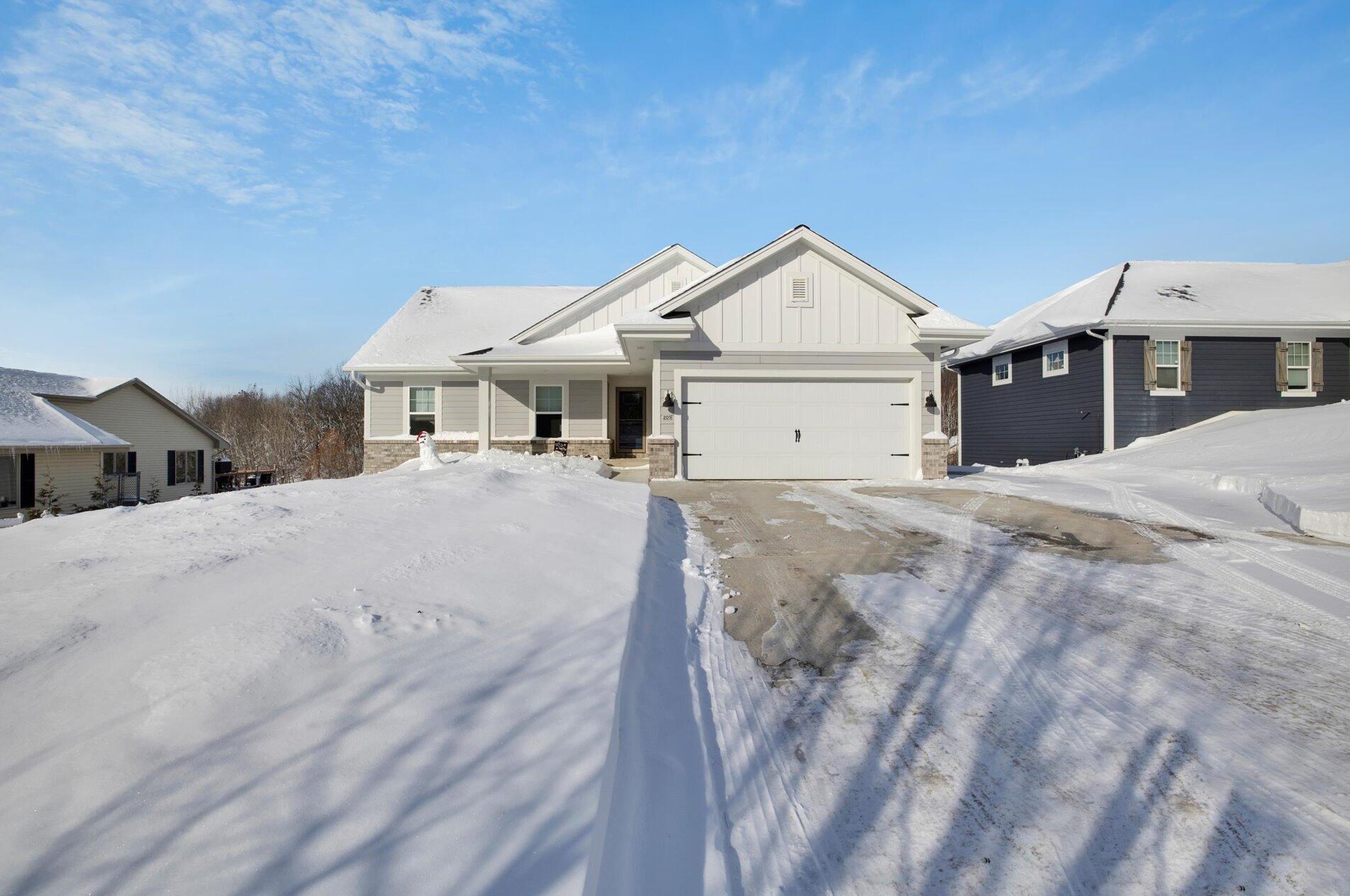 205 Glacial Dr, Slinger WI  53086-9066 exterior
