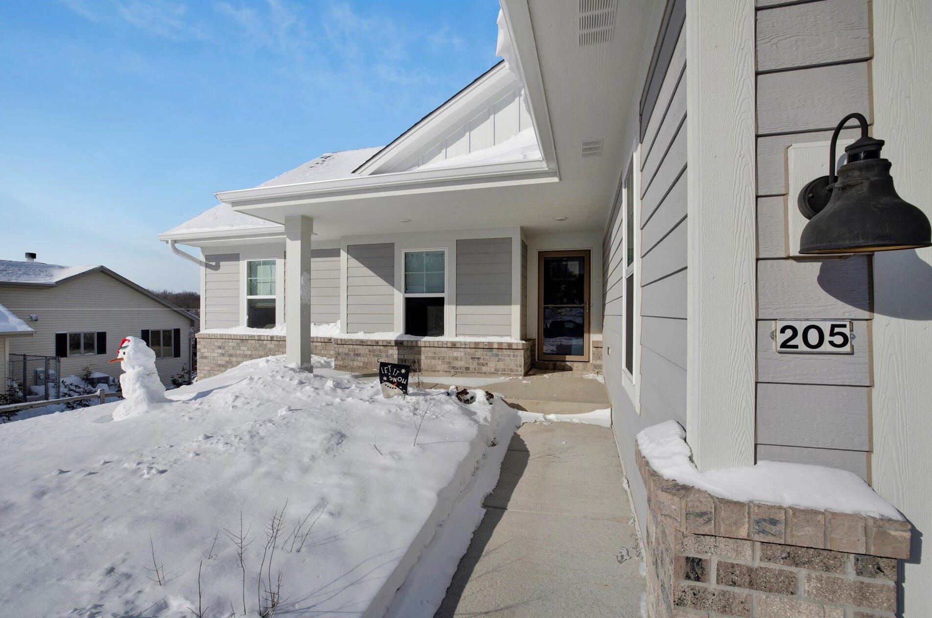 205 Glacial Dr, Slinger WI  53086-9066 exterior