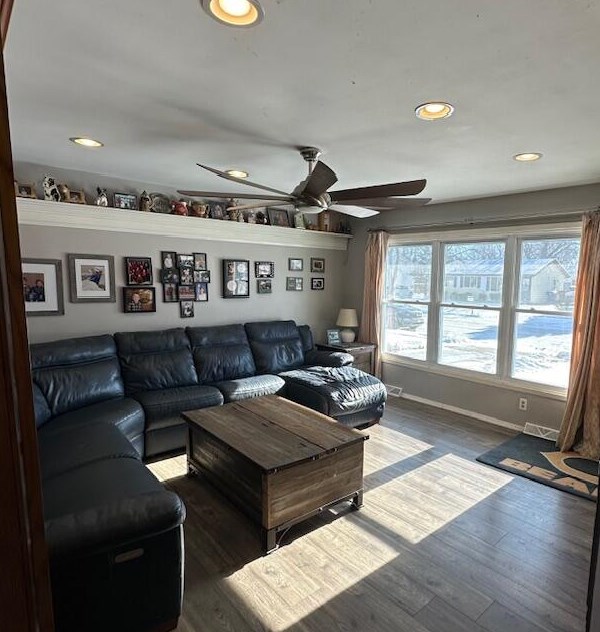 2744 83rd St, Kenosha, WI 53143