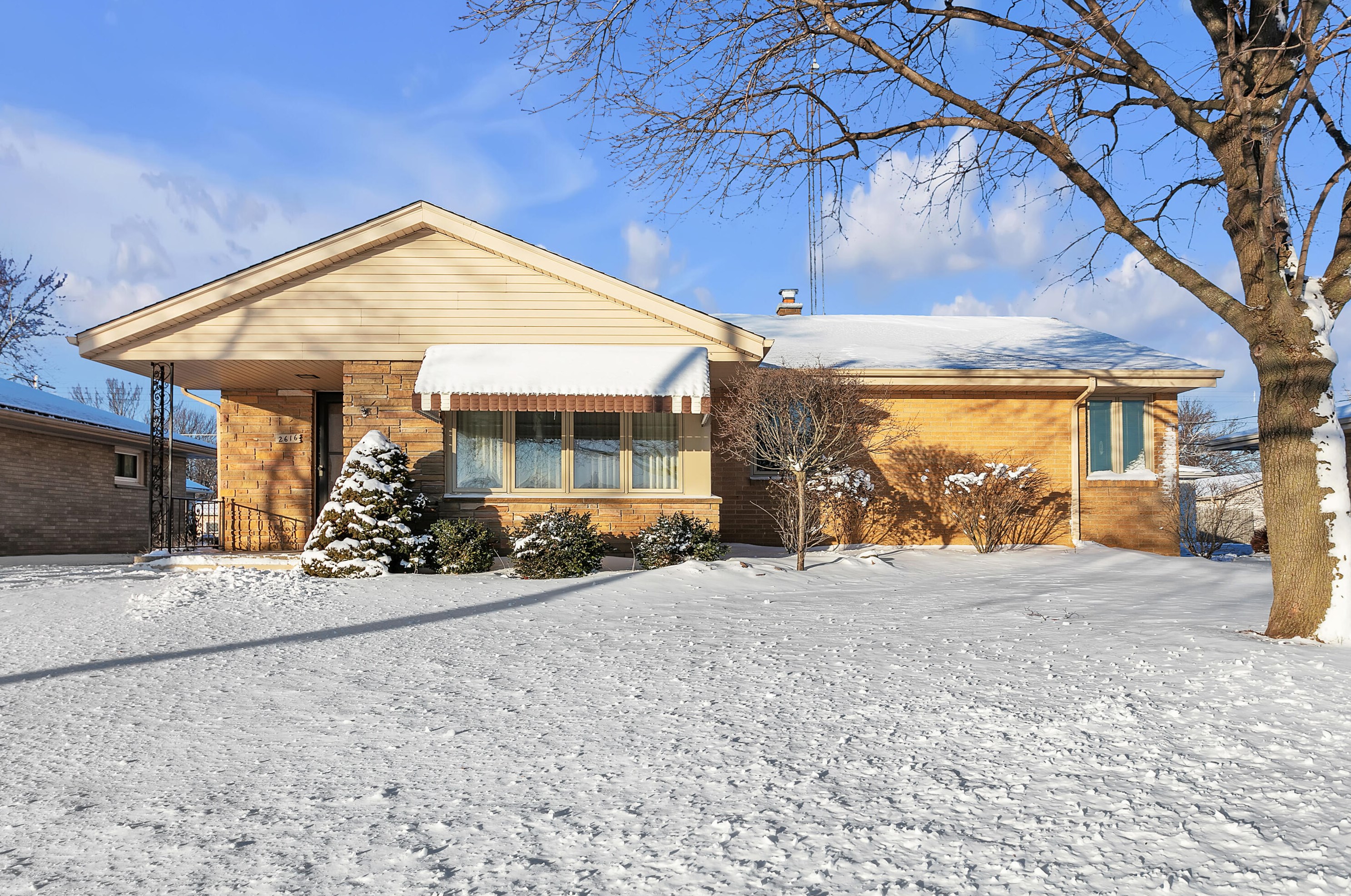 2616 Oregon St, Racine WI  53405-3948 exterior