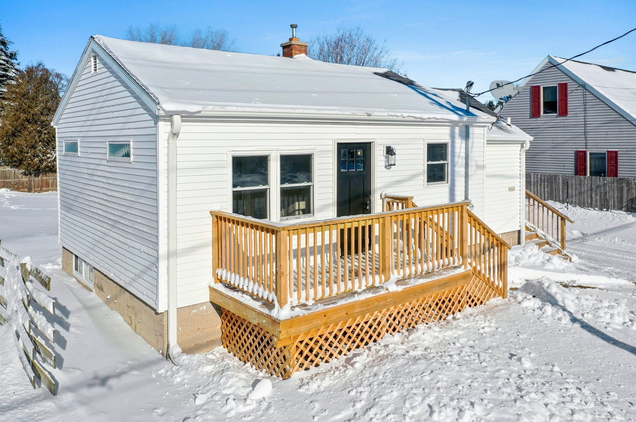 1020 34th St, Two Rivers, WI 54241-1840