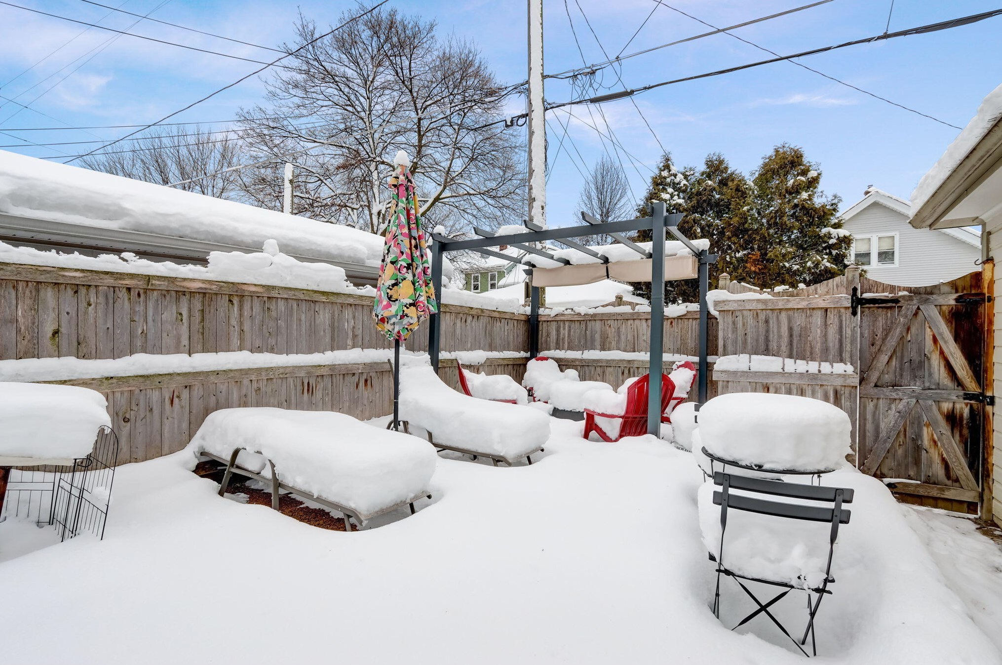 2113 55th St, Milwaukee WI  53219-1503 exterior