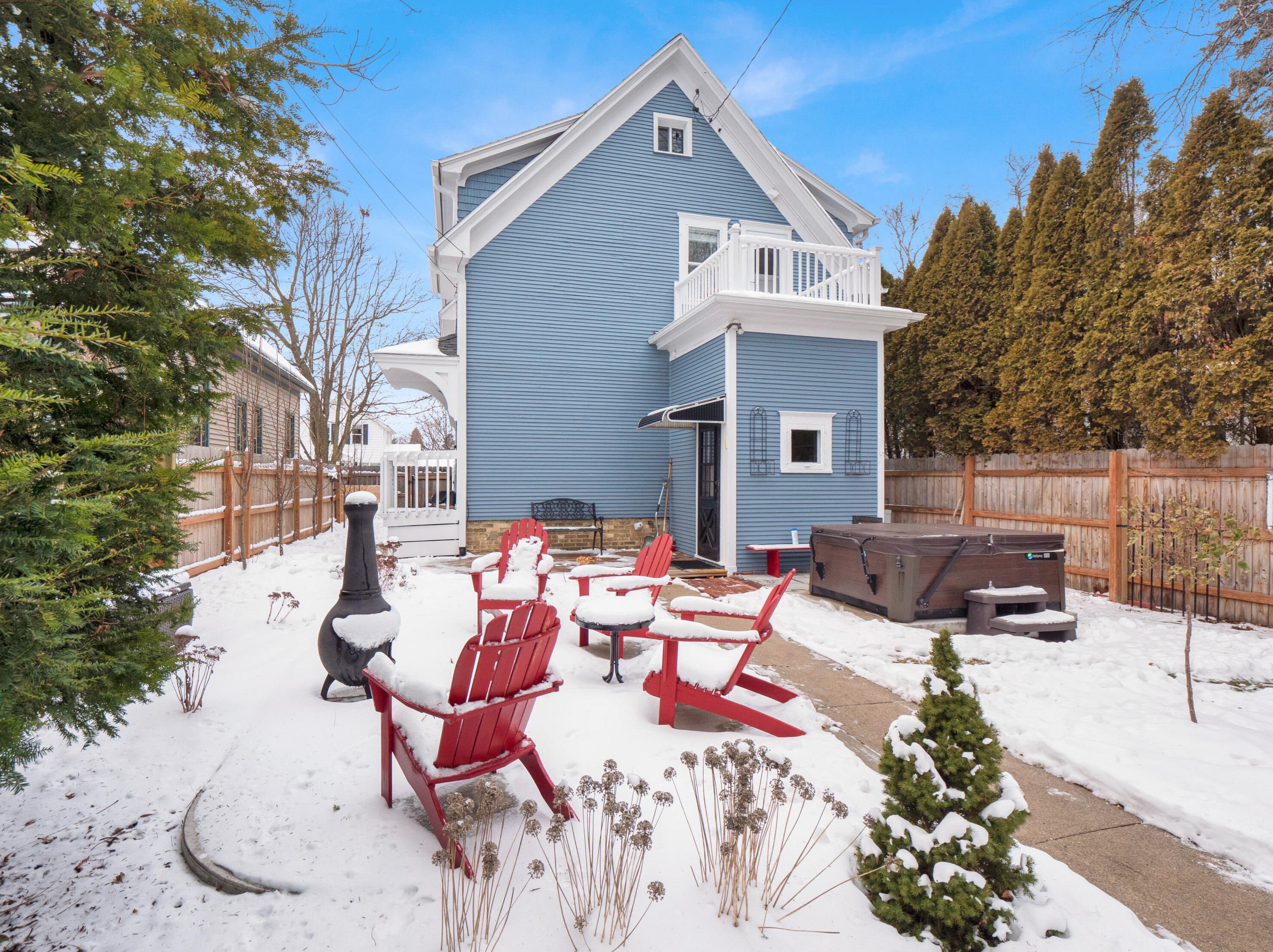 2013 10th St, Sheboygan WI  53081-2627 exterior