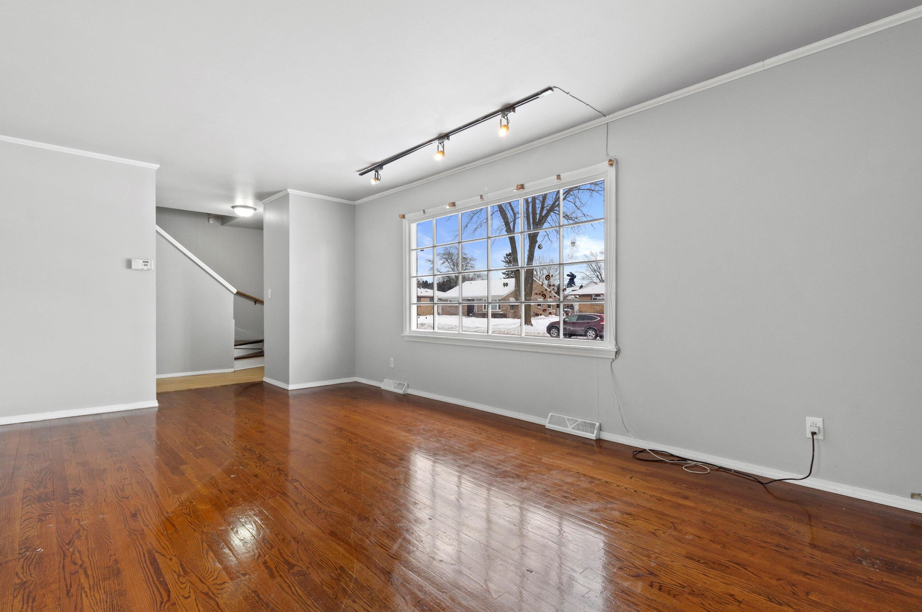 820 Columbia Ave, South Milwaukee, WI 53172-3844