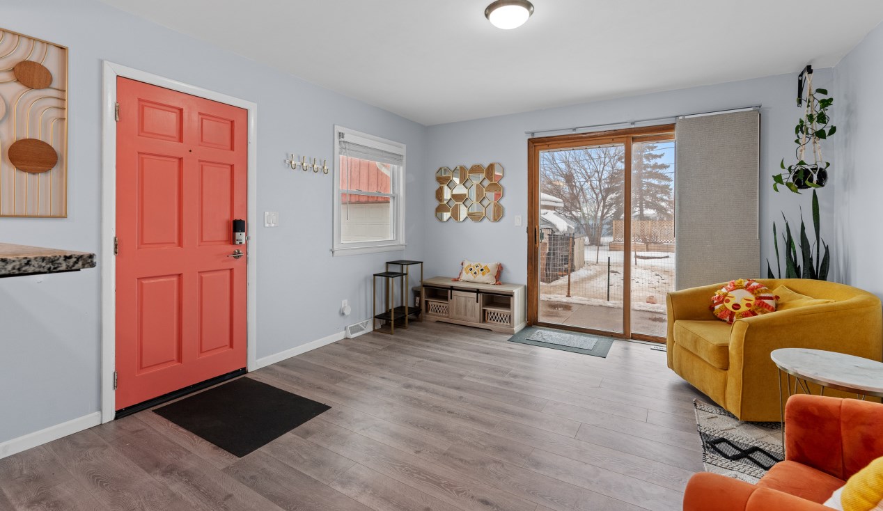 5727 Elaine Ave, Cudahy WI  53110-2517 exterior
