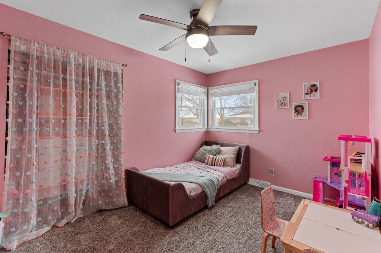 5727 Elaine Ave, Cudahy WI  53110-2517 exterior