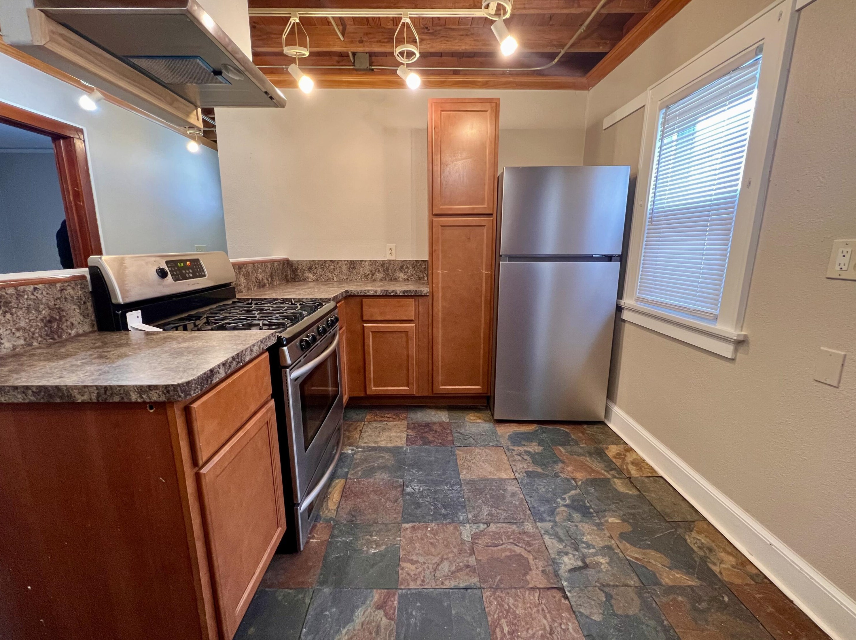 2548 57th St, Milwaukee WI  53210-2206 exterior