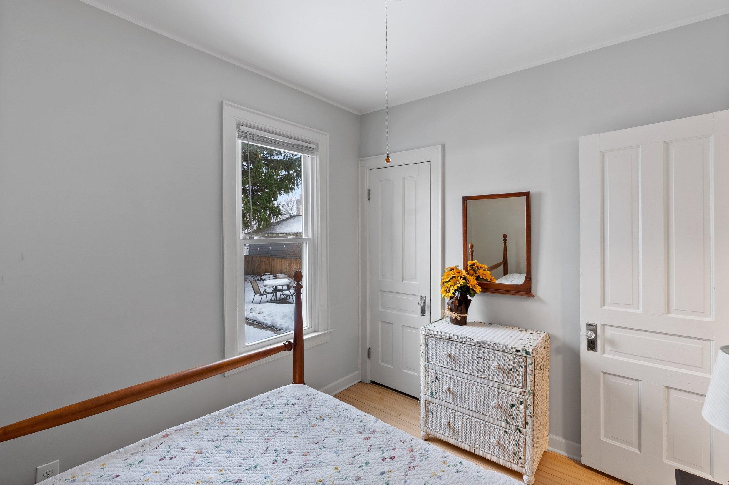 3250 Booth St, Milwaukee WI 53212-2136 exterior