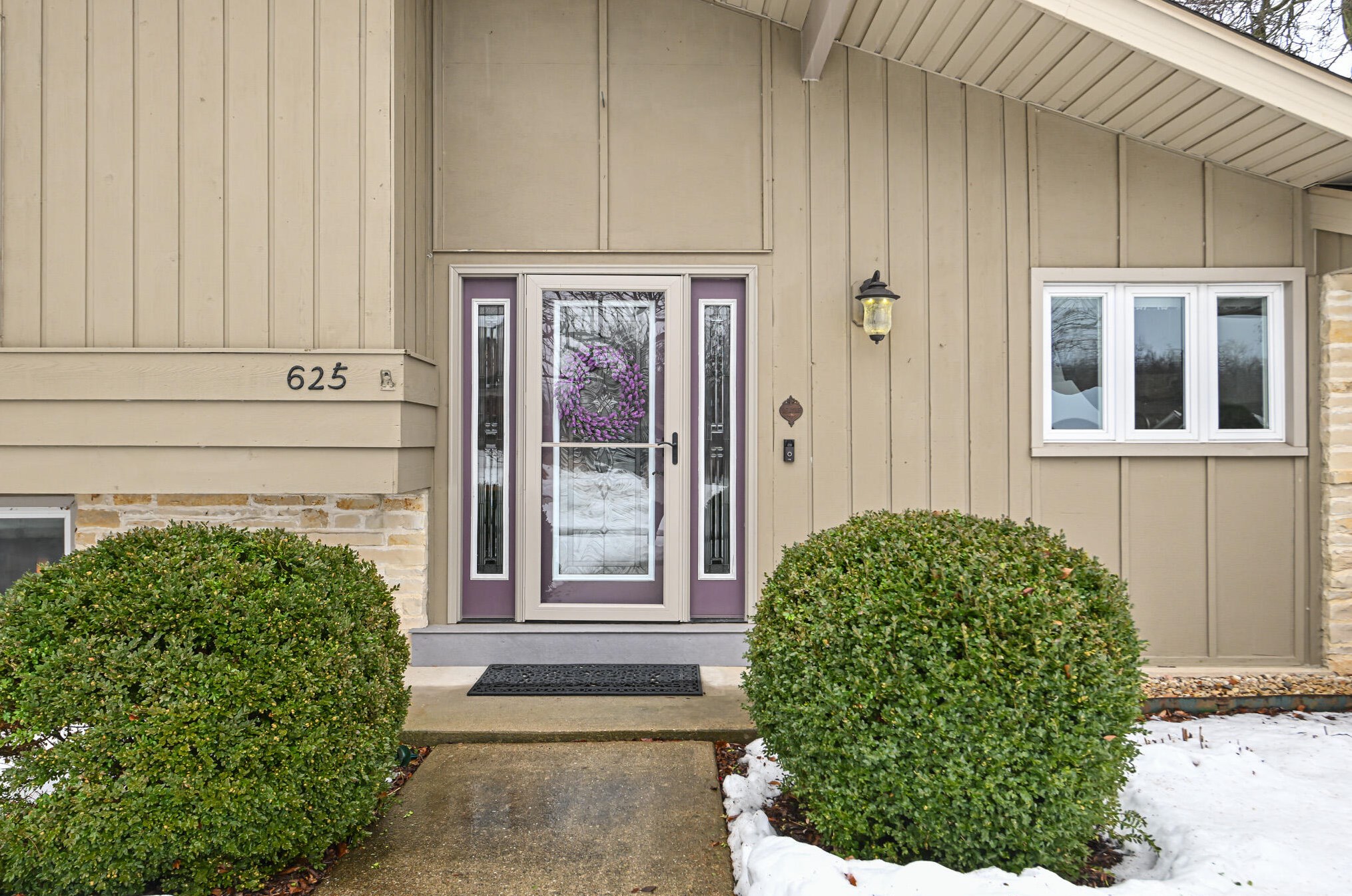 625 Madison St, Lyons, WI 53105-1611