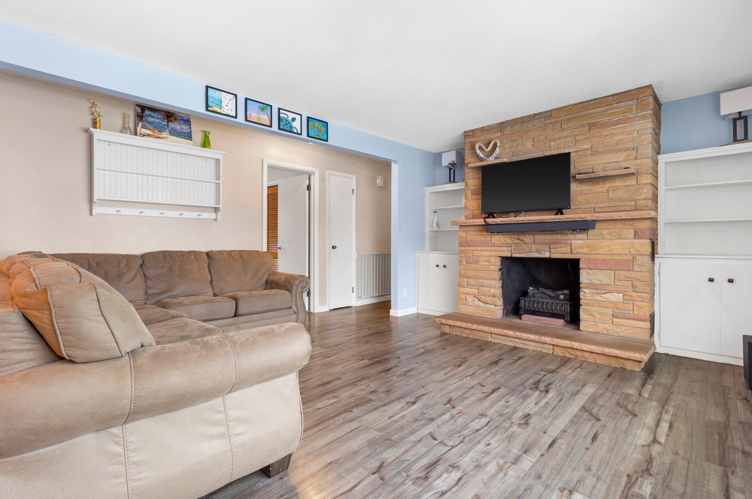 638 E Reinel St, Jefferson, WI 53549