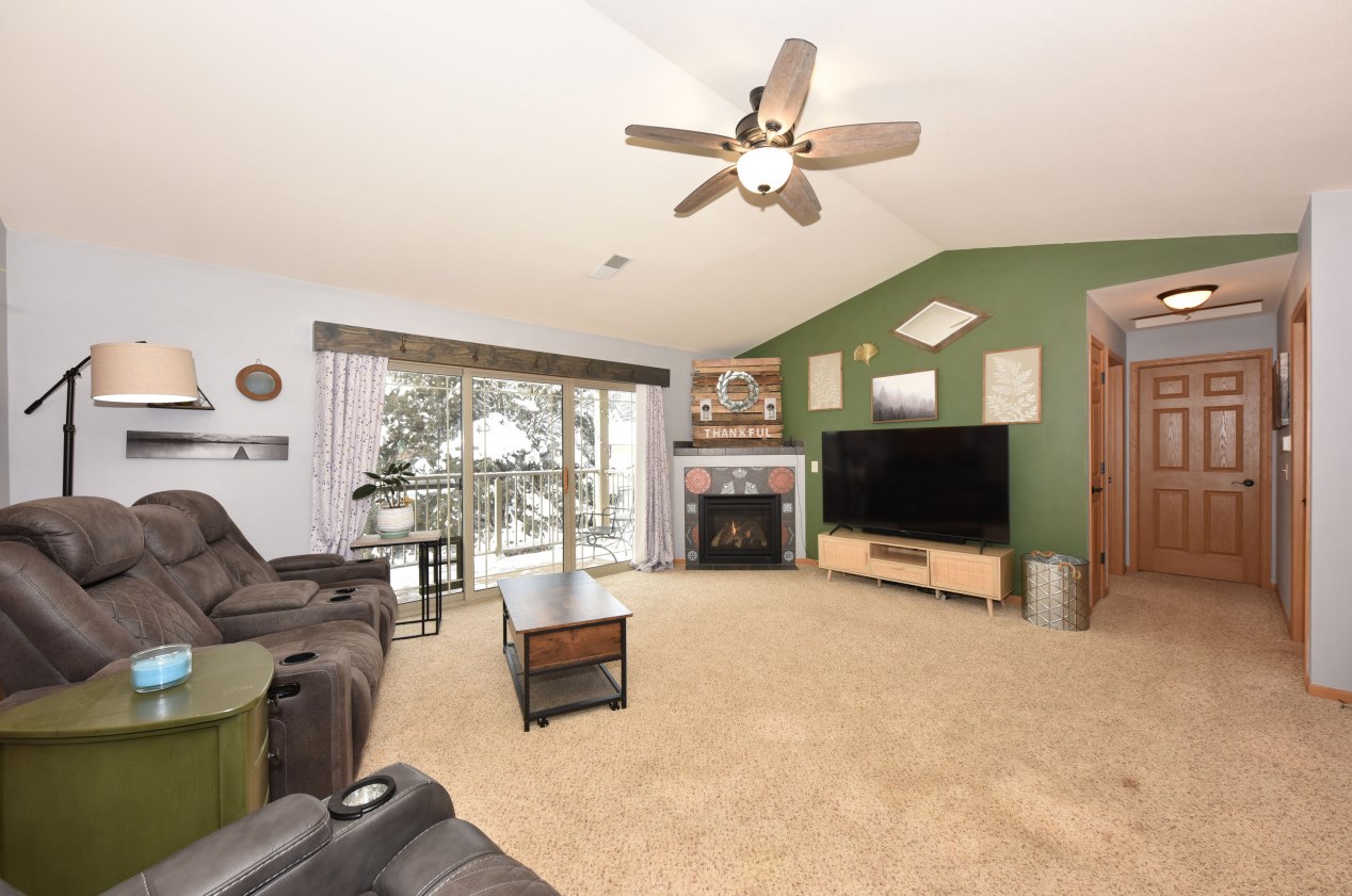 990 Spring Ct, West Bend, WI 53095