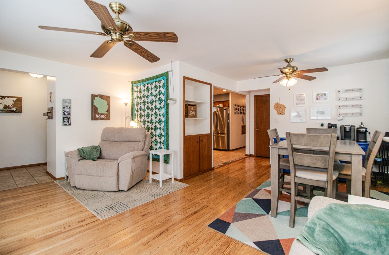 8210 Bottsford Ave, Milwaukee, WI 53220-3334