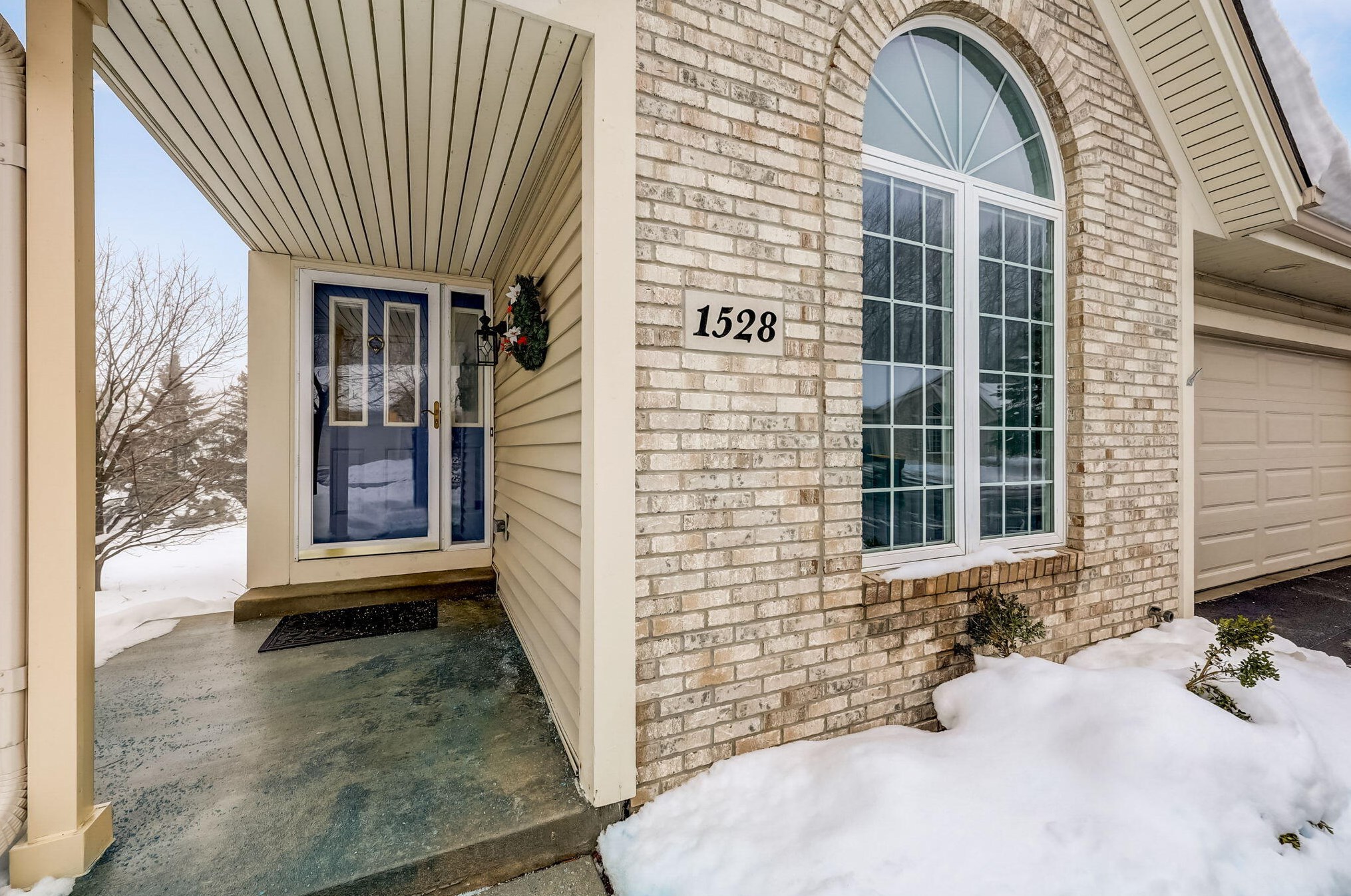 1528 Quietwood Ln, West Bend, WI 53090-1791