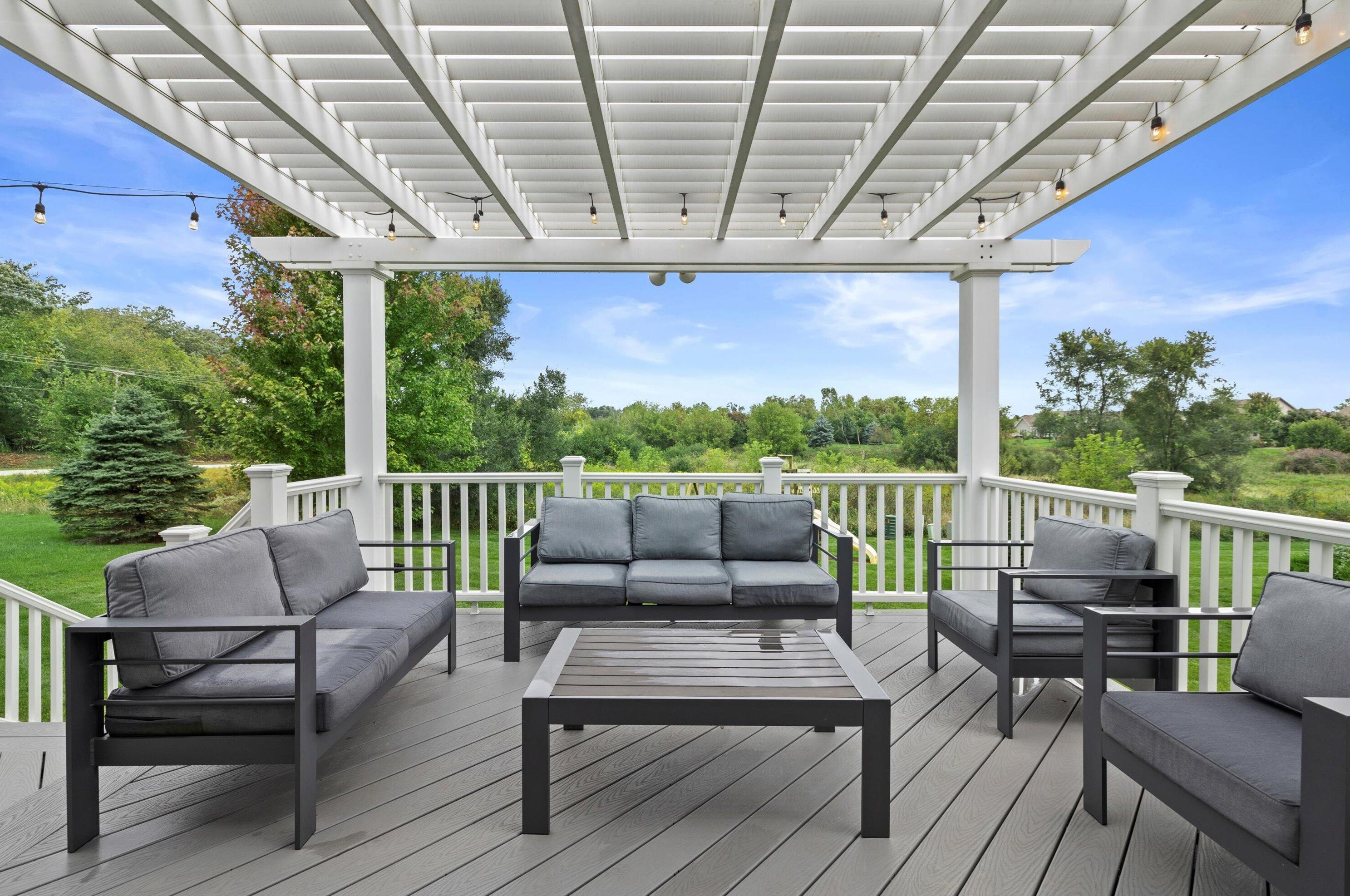 15540 73rd St, Kenosha WI  53142-8823 exterior