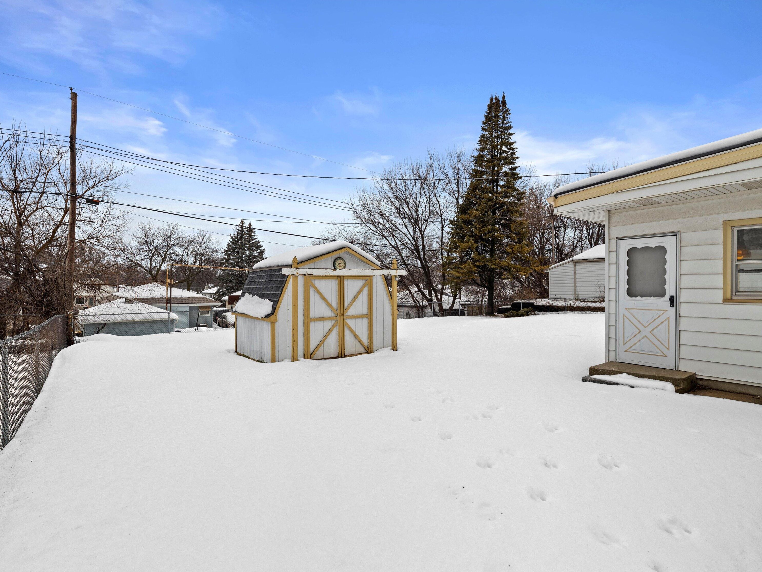 821 100, Milwaukee WI 53222-1314 exterior