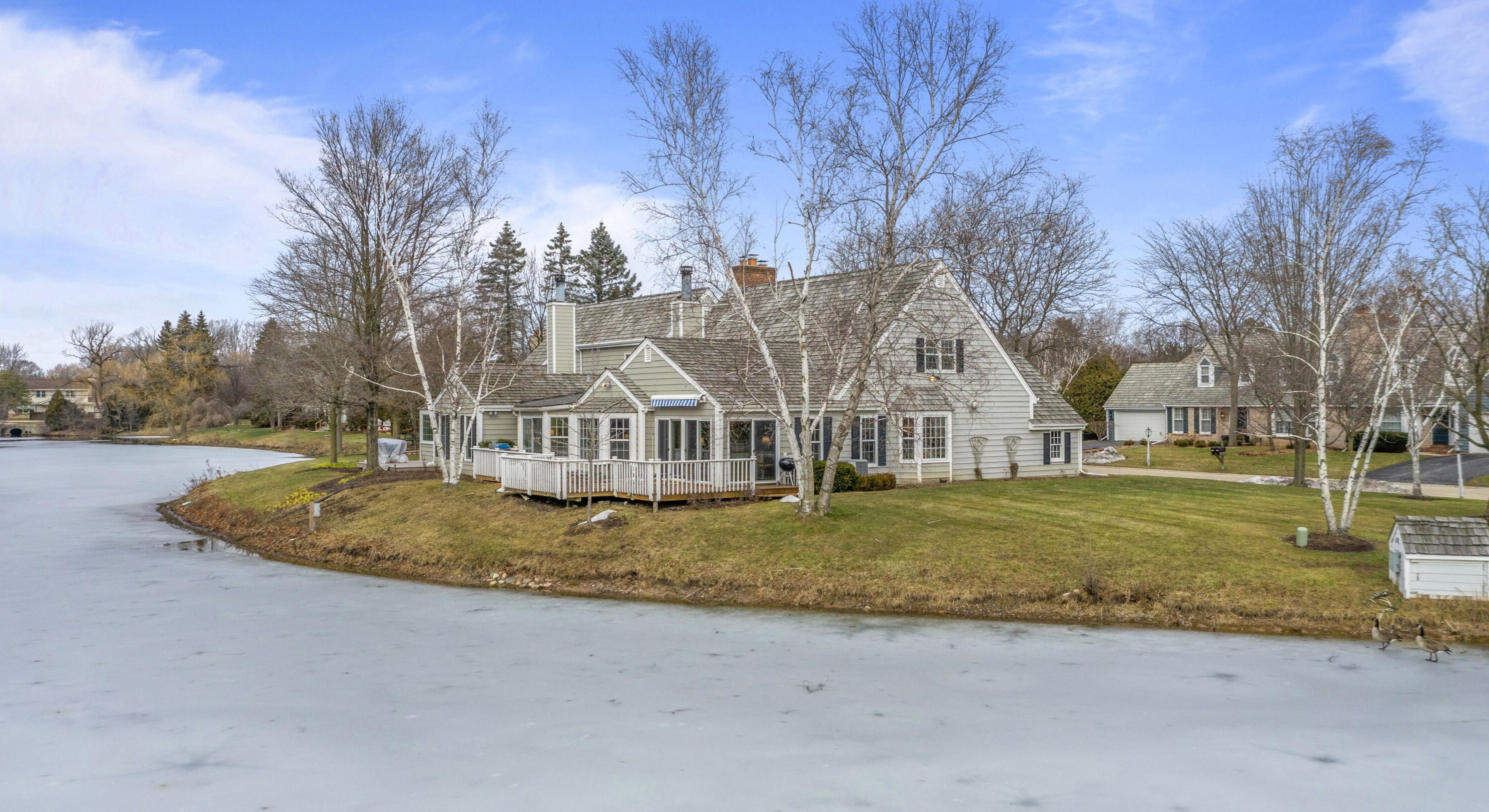 10303 Westport Cir, Thiensville, WI 53092-5738
