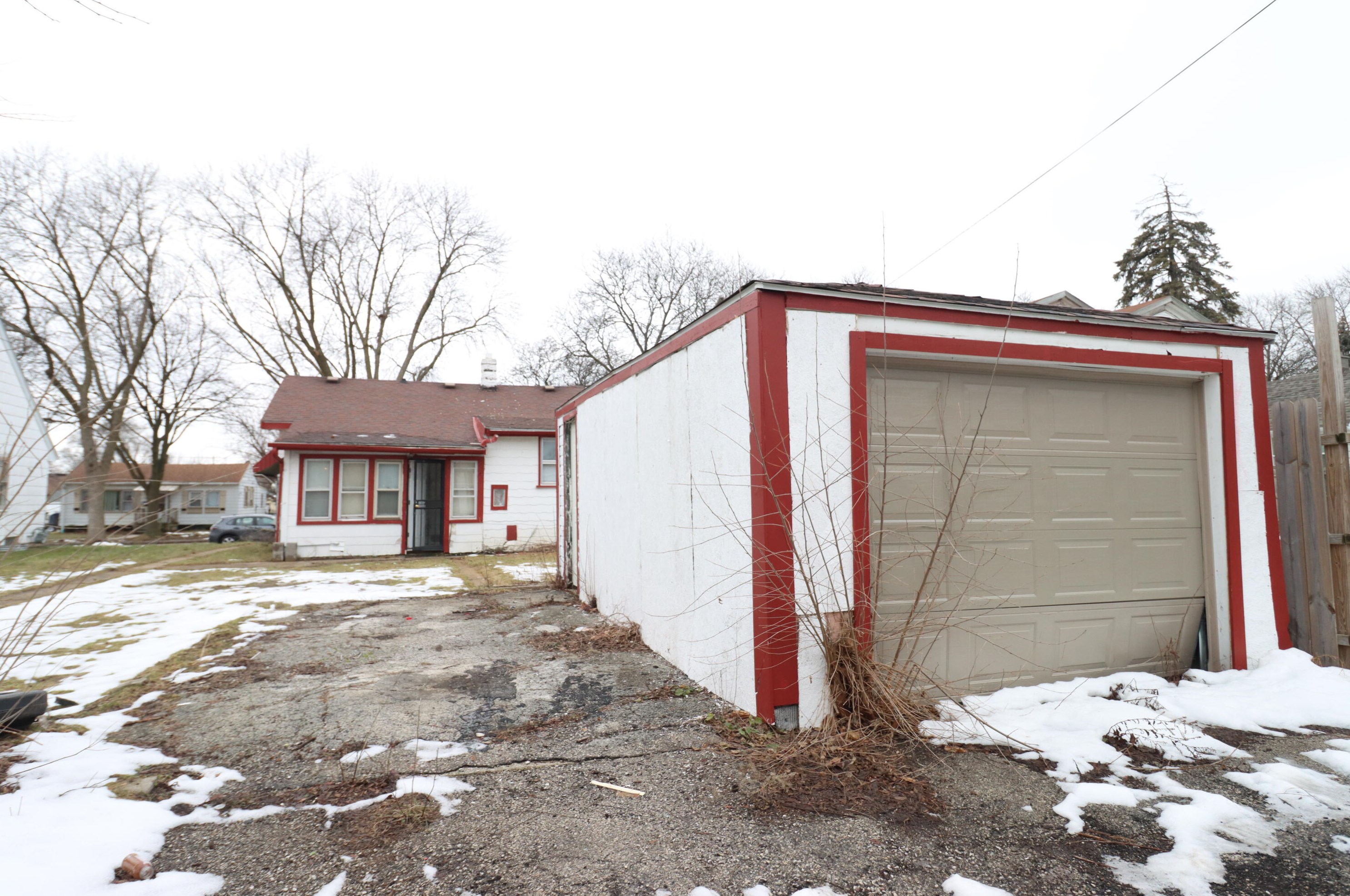 4830 N 39th St, Milwaukee, WI 53209