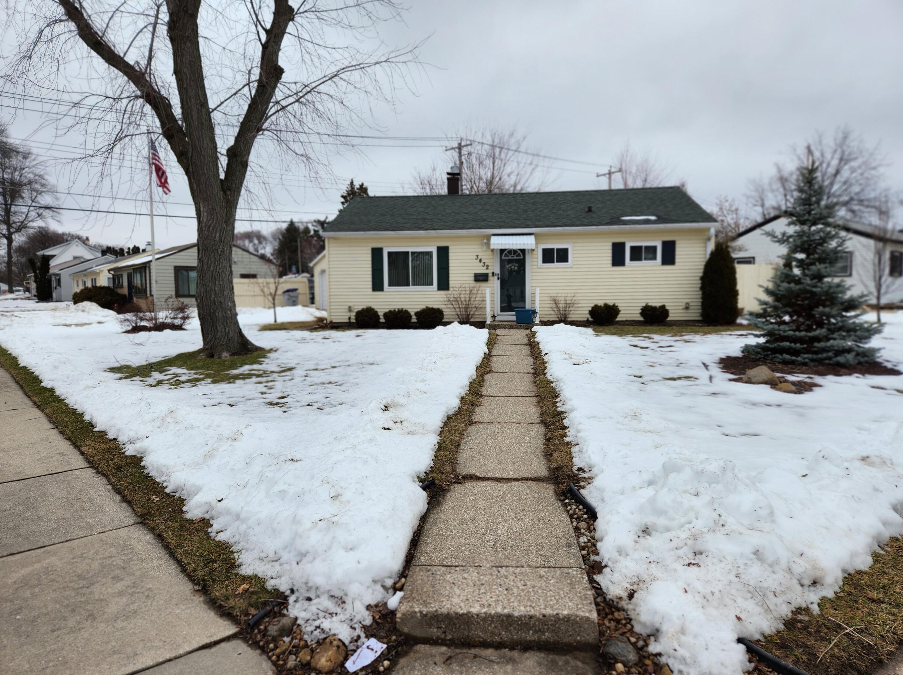 3432 65th St, Milwaukee, WI 53219-4209