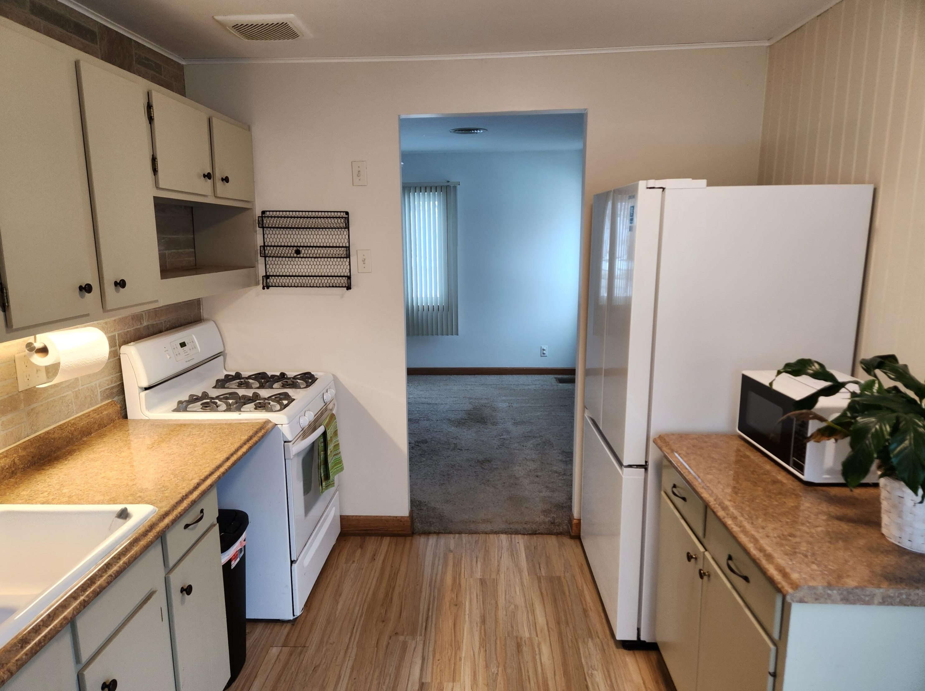 3432 65, Milwaukee WI 53214-1722 exterior