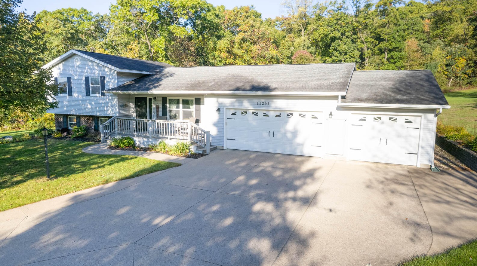 11261 Flavone Rd, Tomah, WI 54660