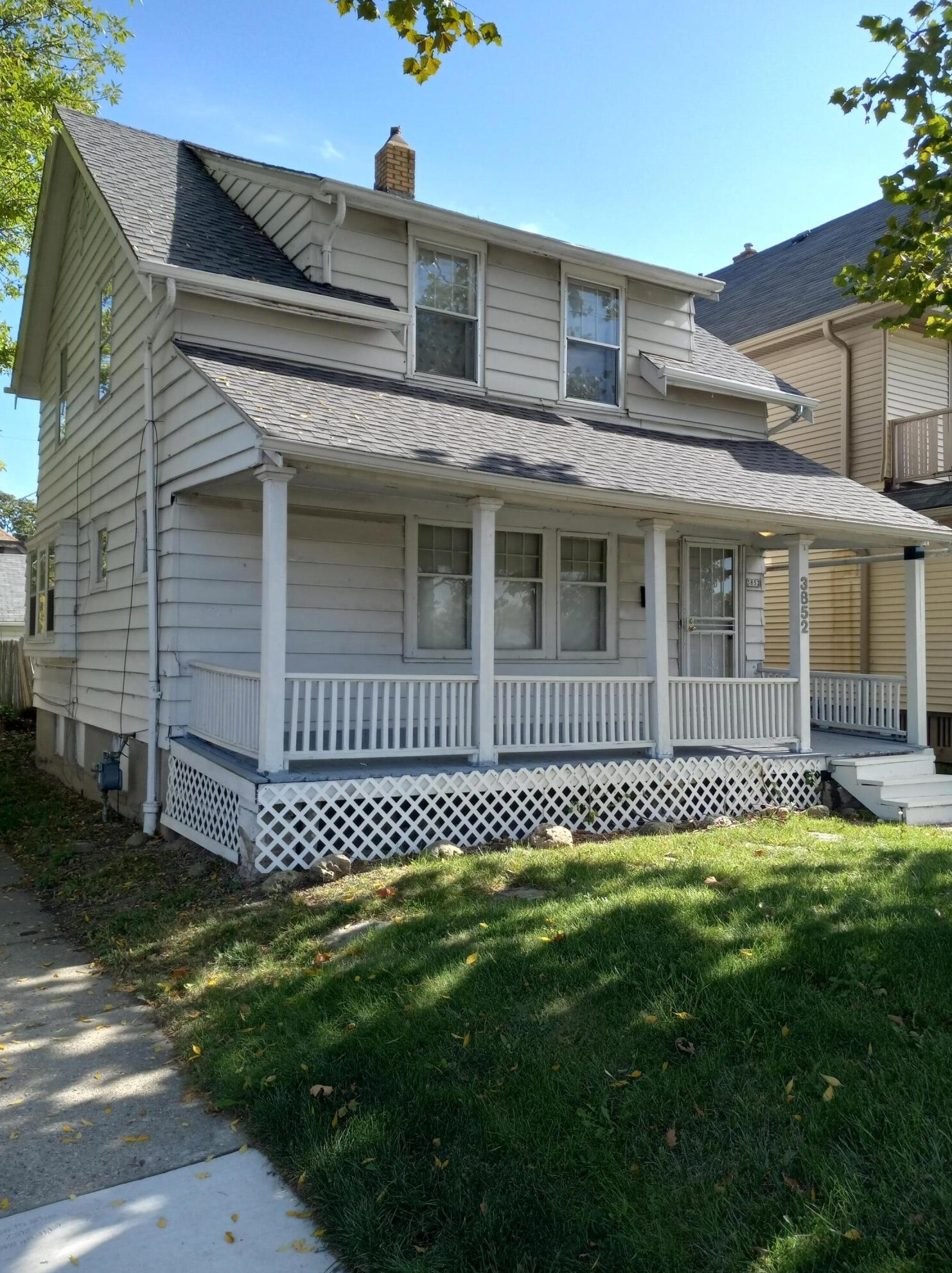 3852 7th St, Milwaukee, WI 53212-1141