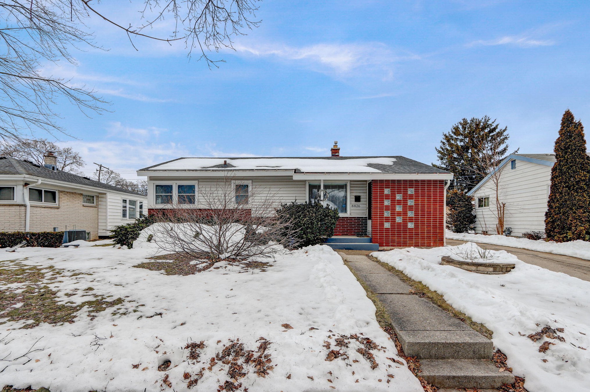 8826 Arden Pl, Milwaukee, WI 53225-5023