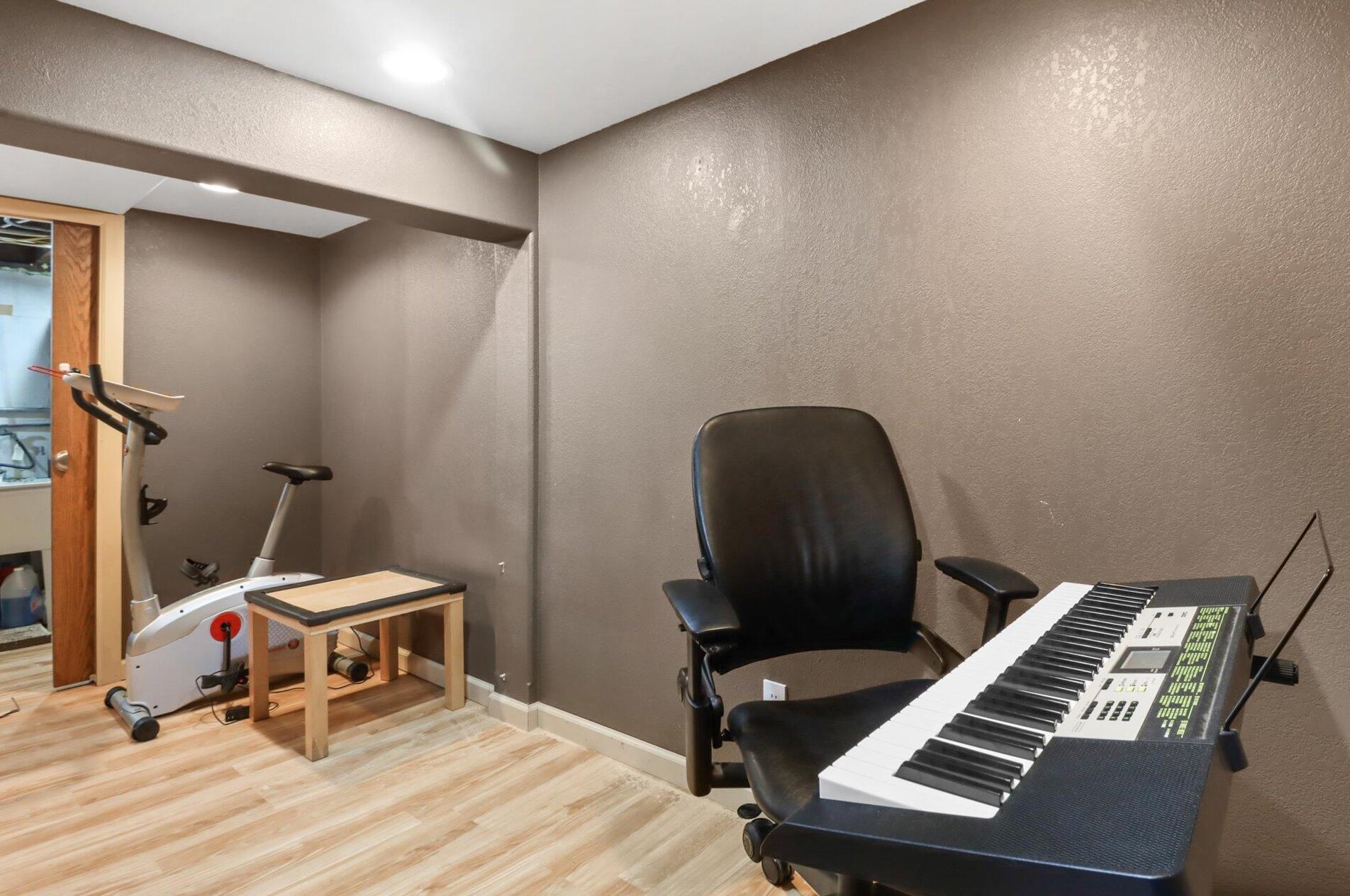 7721 28 Ave, Kenosha WI 53143-5620 exterior