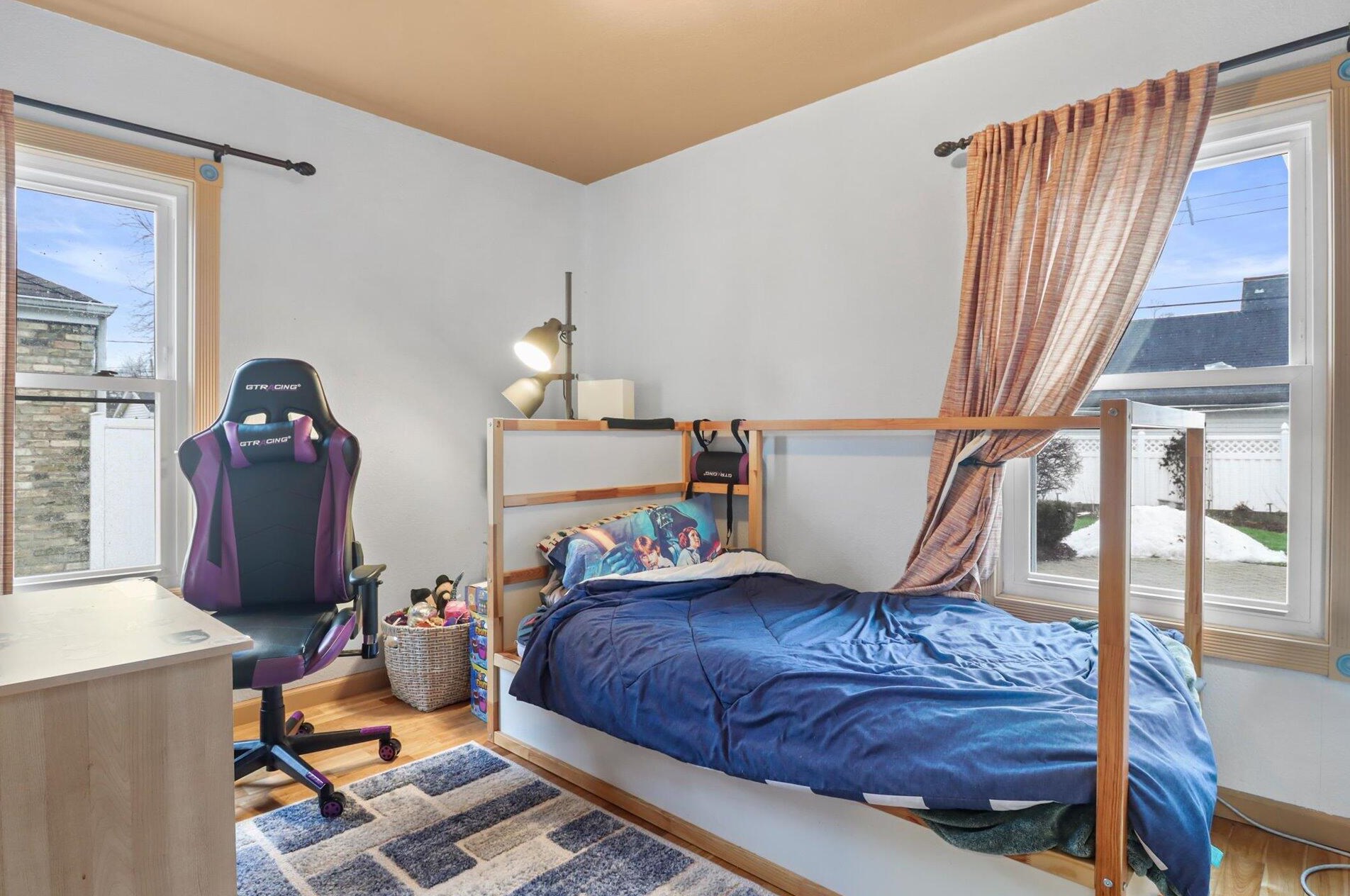 7721 28 Ave, Kenosha WI 53143-5620 exterior