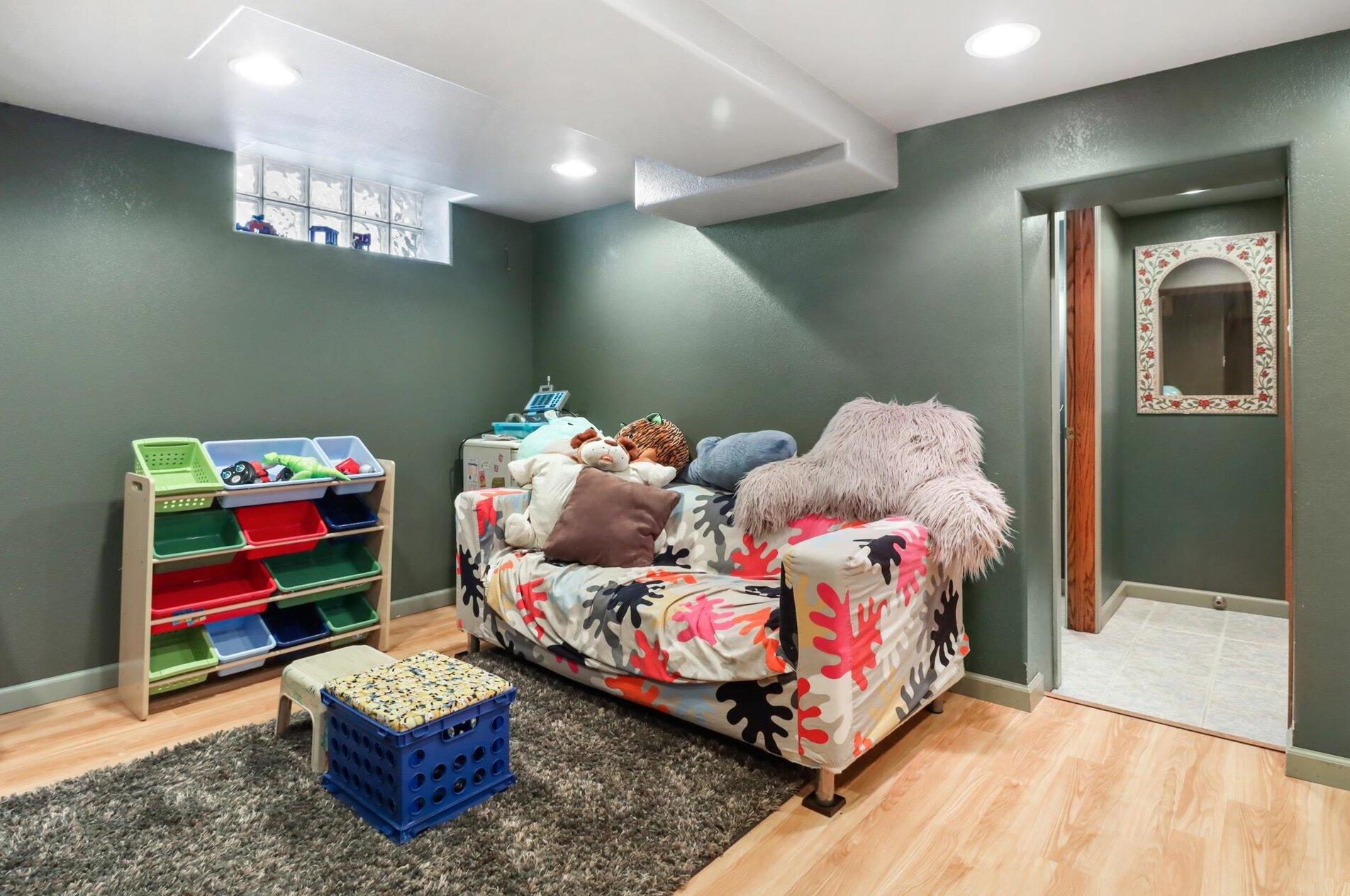 7721 28 Ave, Kenosha WI 53143-5620 exterior