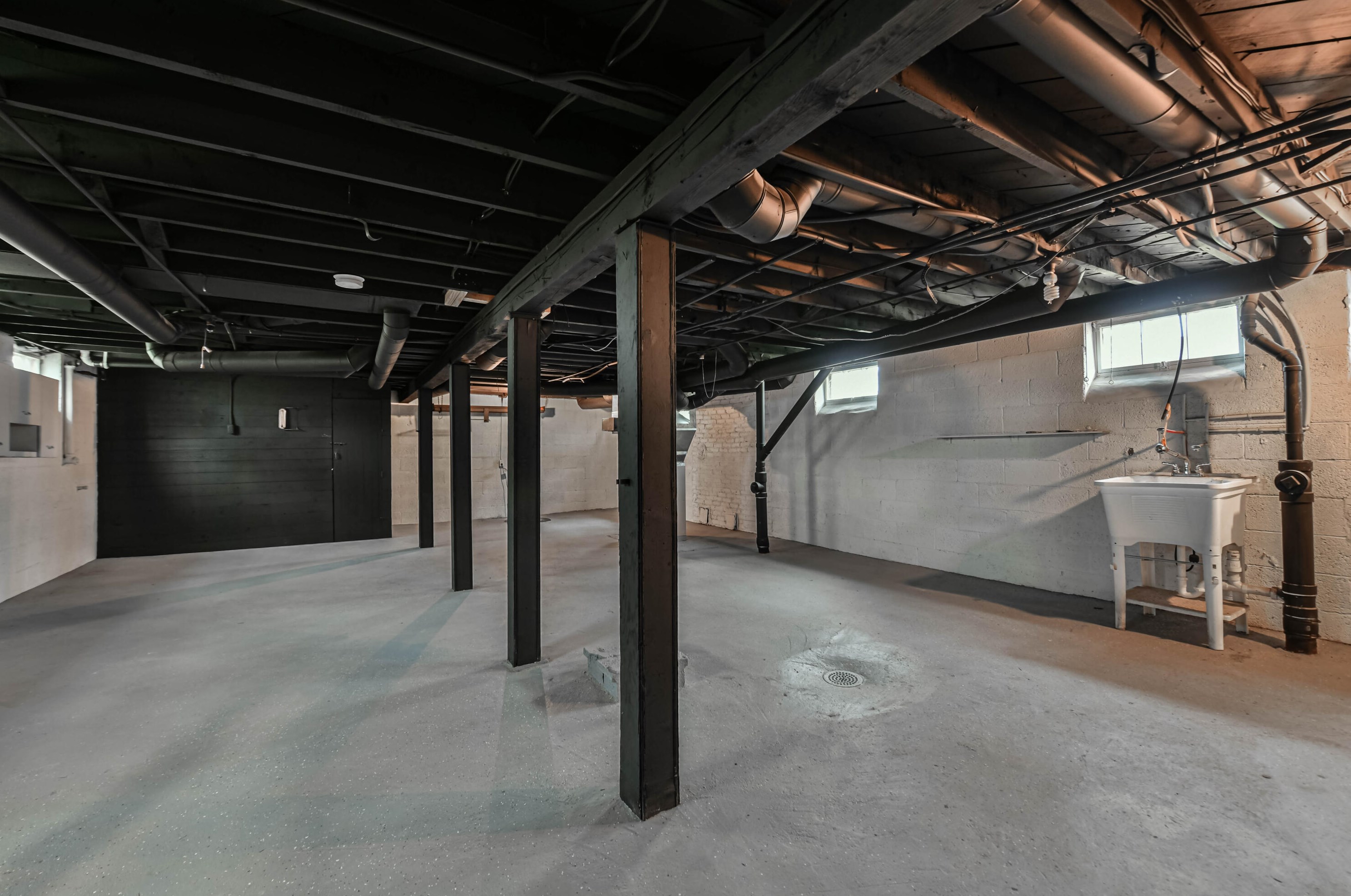 4235 92nd St, Milwaukee WI  53228-2133 exterior