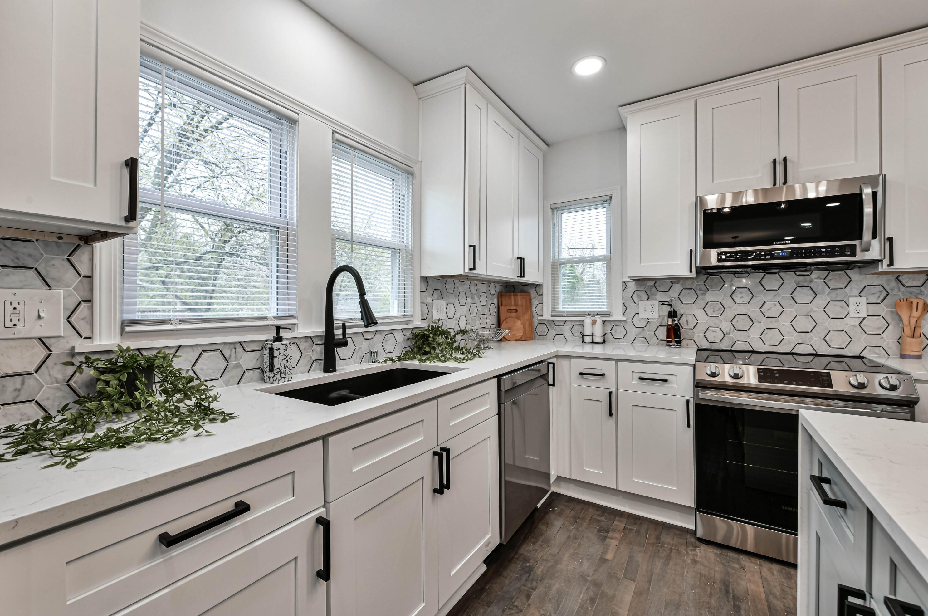 4235 92nd St, Milwaukee WI  53228-2133 exterior