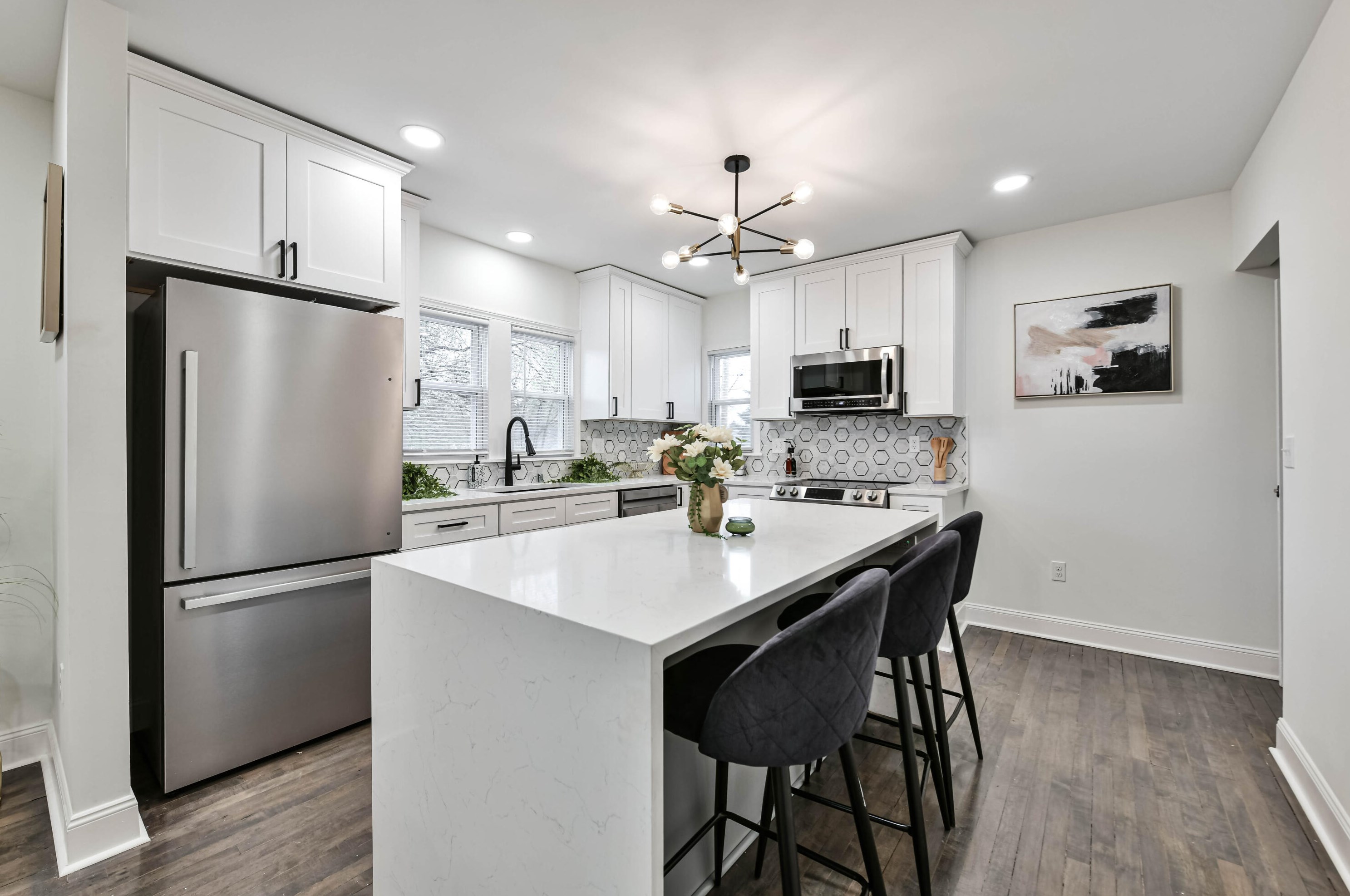 4235 92nd St, Milwaukee WI  53228-2133 exterior