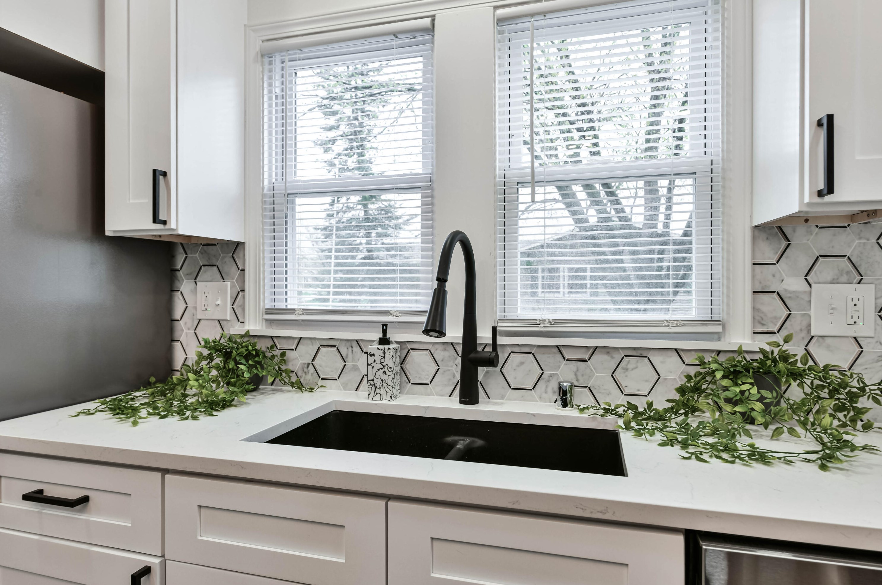 4235 92nd St, Milwaukee WI  53228-2133 exterior