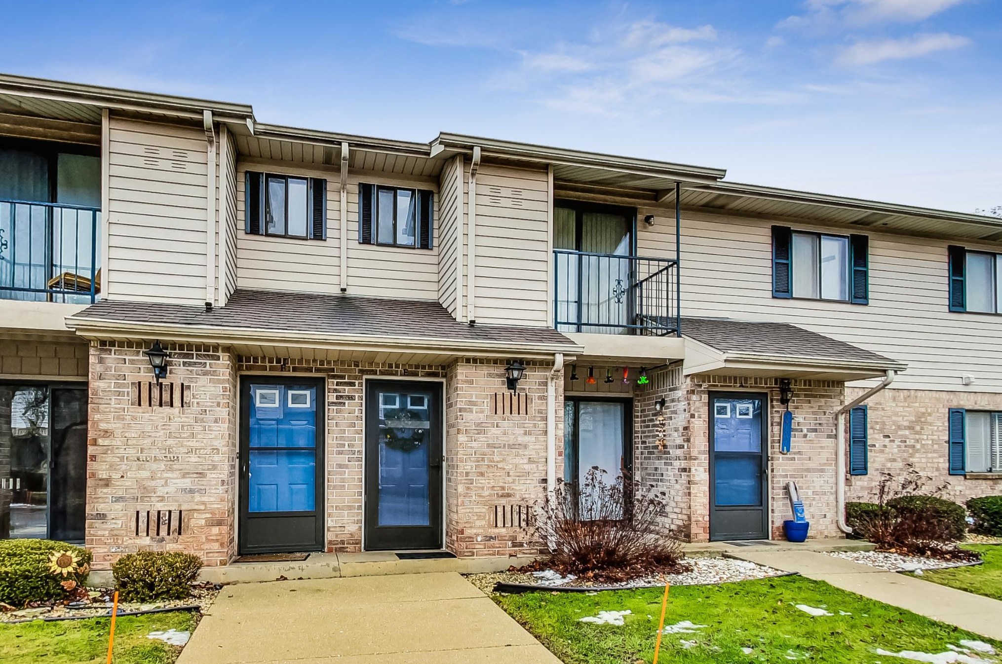 3938 81st St #2h, Kenosha, WI 53142