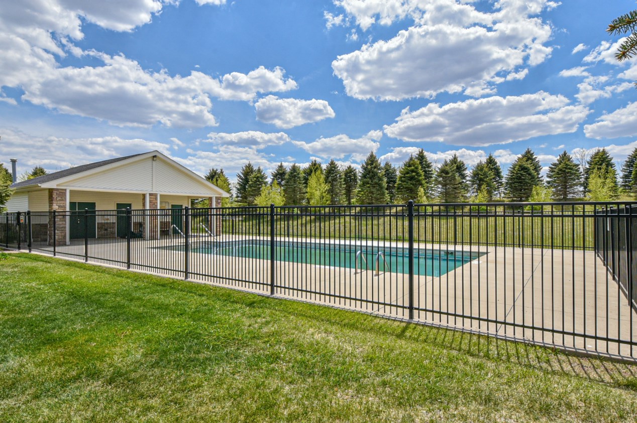 223 Creekside Pl, Delavan, WI 53115