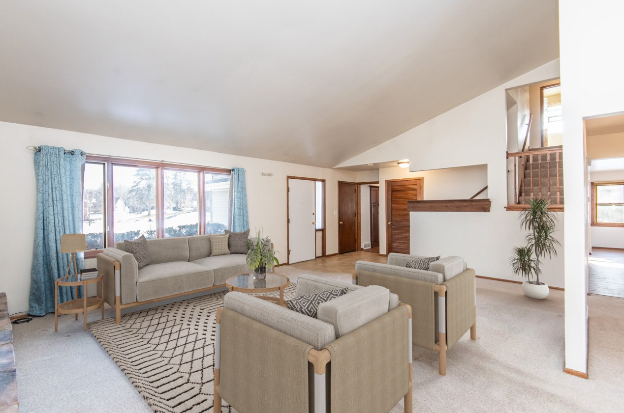 2704 Sussex Ln, Waukesha, WI 53188-1335
