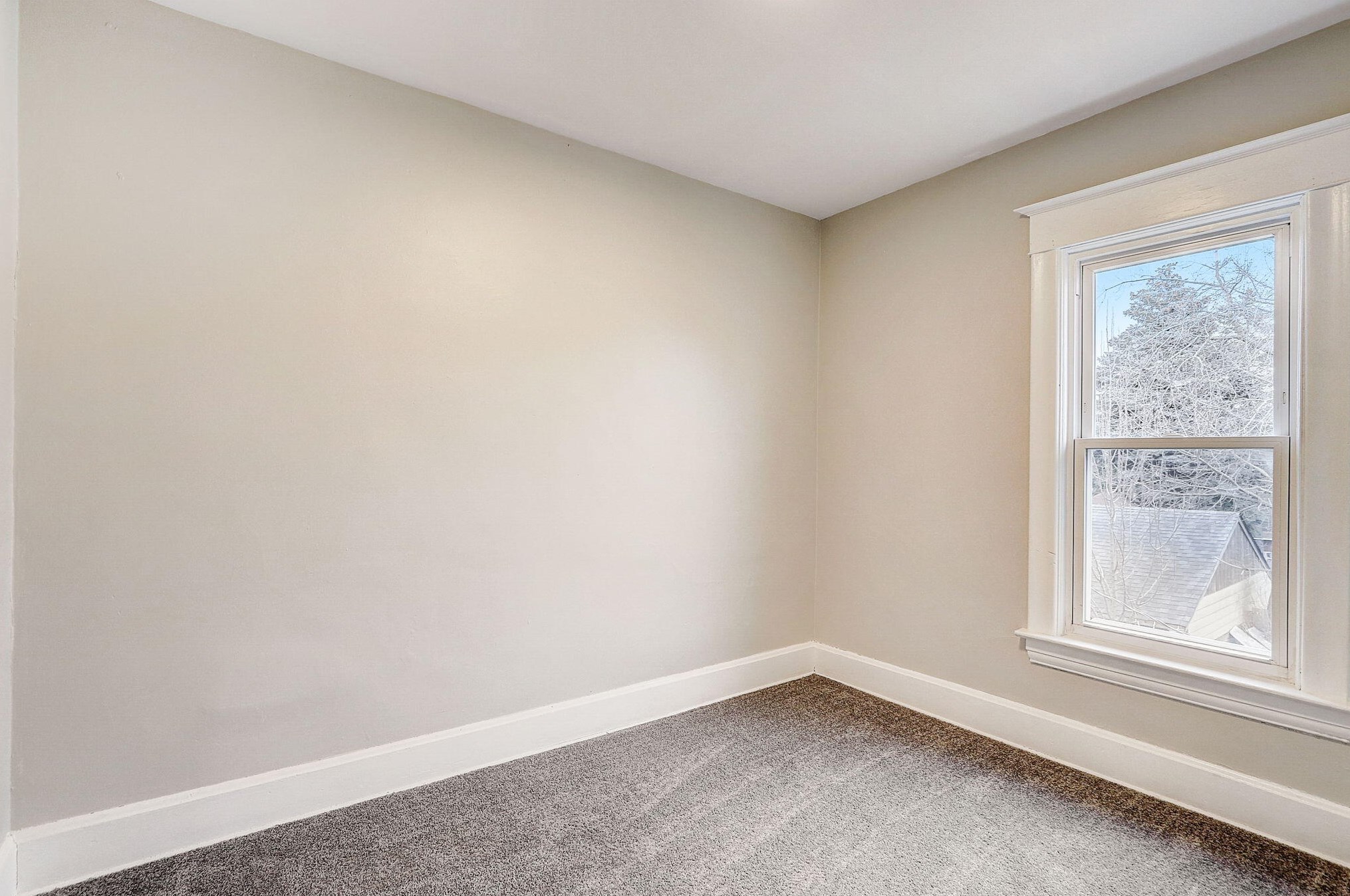 1553 Taylor Ave, Racine WI  53403-2172 exterior