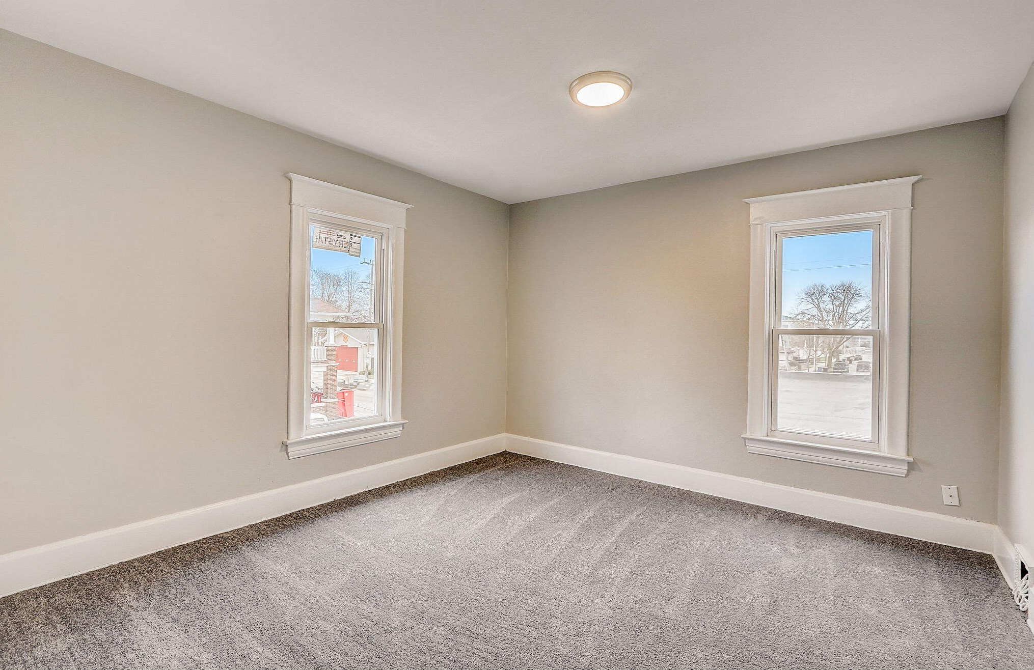 1553 Taylor Ave, Racine WI  53403-2172 exterior