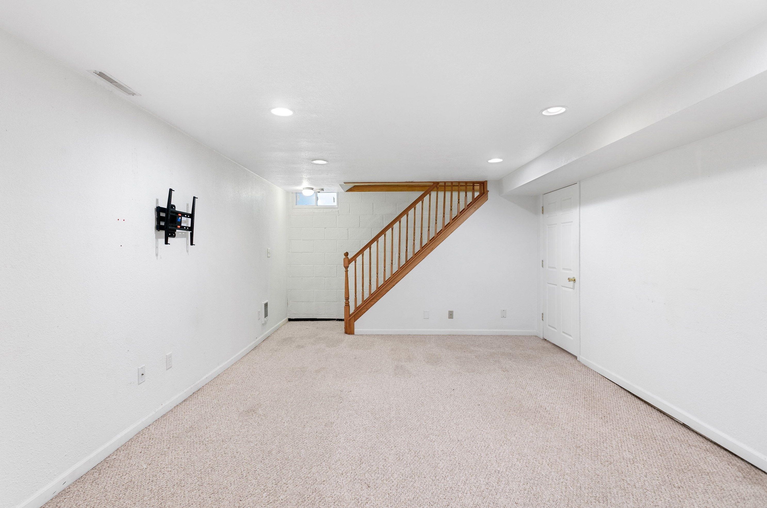 3863 83rd St, Milwaukee WI  53220-1631 exterior