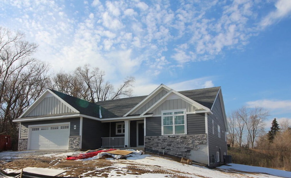1107 Fairway Dr, Twin Lakes, WI 53181