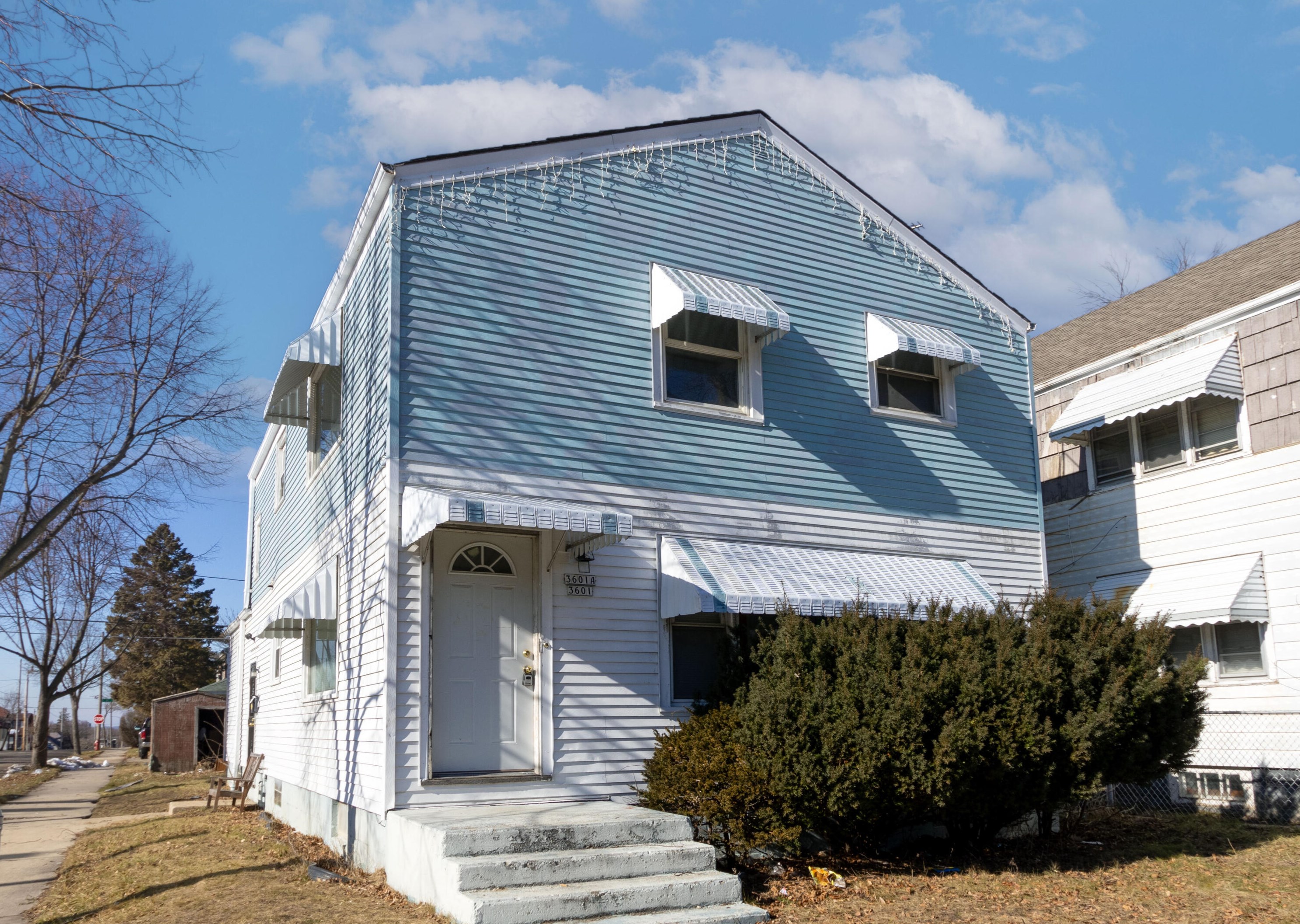 3601 11th St, Milwaukee, WI 53206-3053