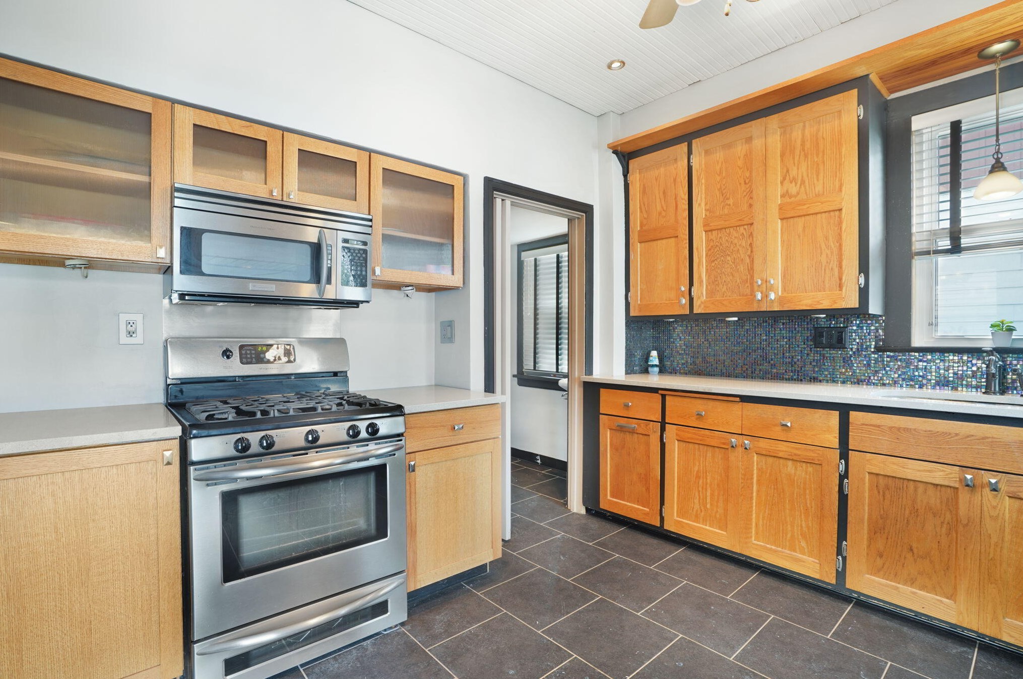 2422 Carmel Ave, Racine, WI 53405