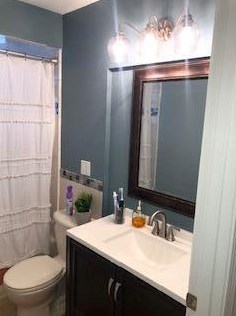 6801 Kinnickinnic Riv Pkwy, Milwaukee WI 53219-2931 exterior