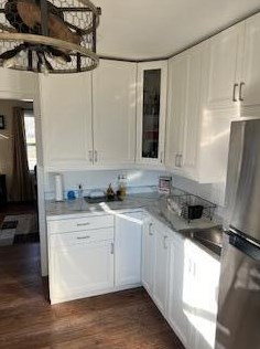 6801 Kinnickinnic Riv Pkwy, Milwaukee WI 53219-2931 exterior