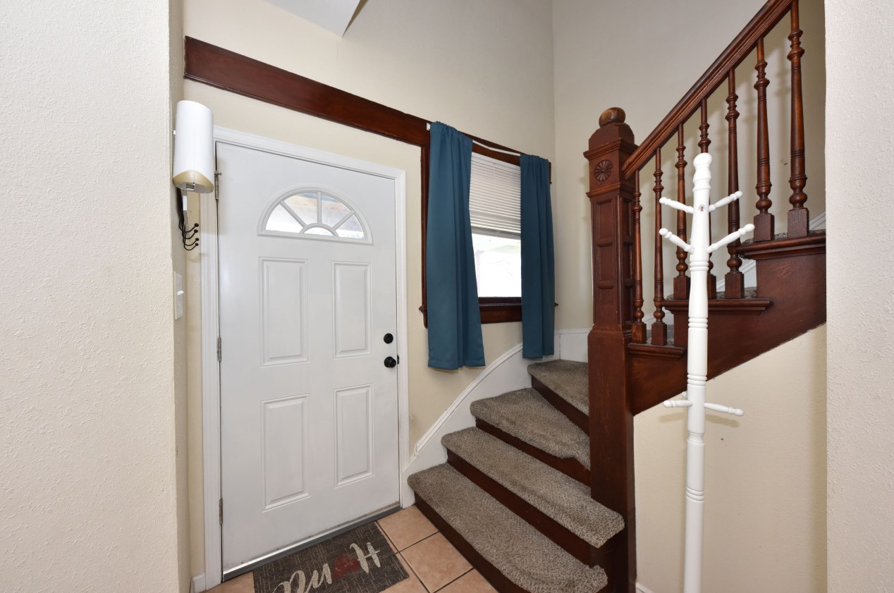 3726 W Park Hill Ave, Milwaukee, WI 53208