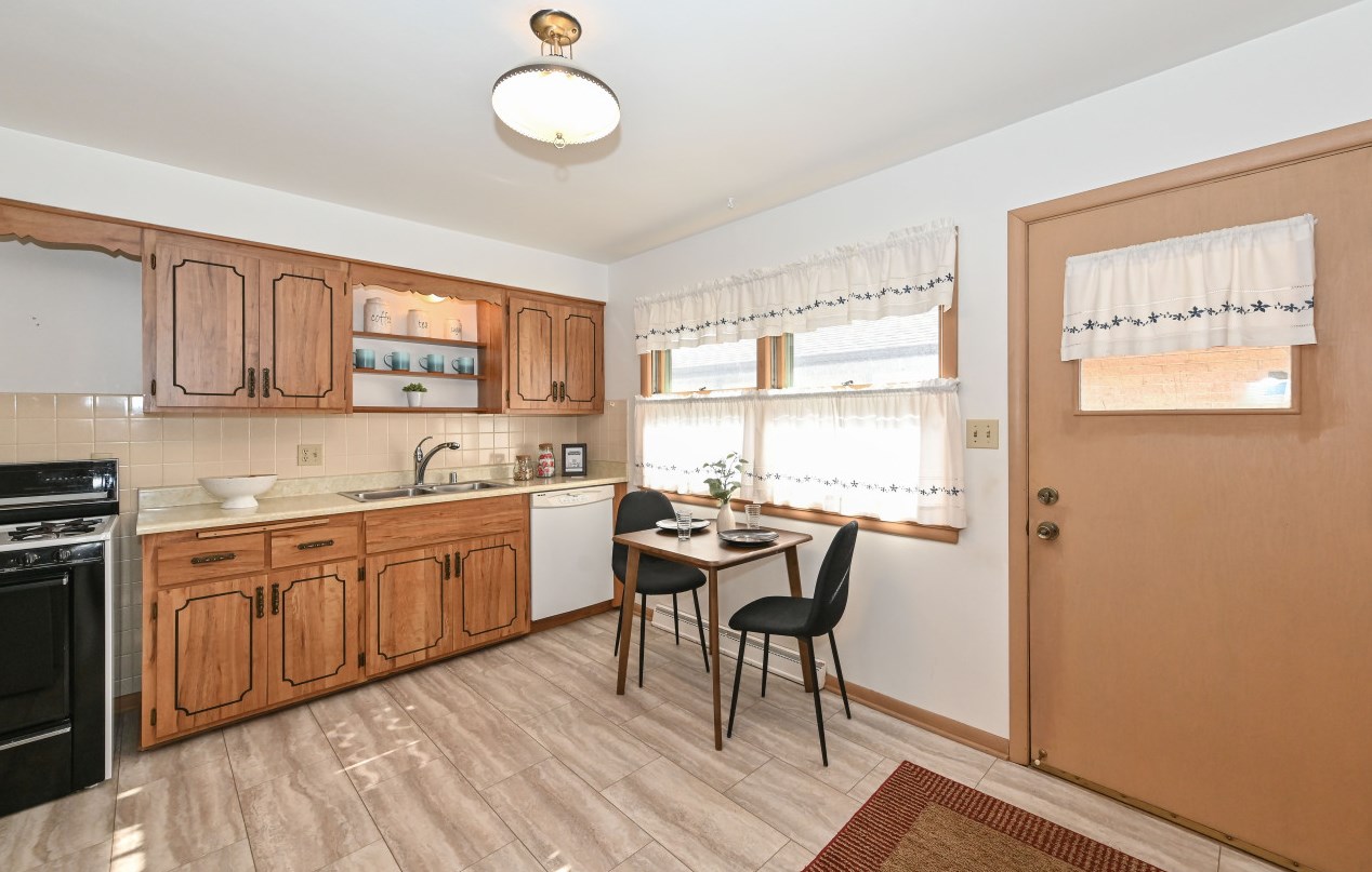 3708 101, Milwaukee WI 53222-2309 exterior