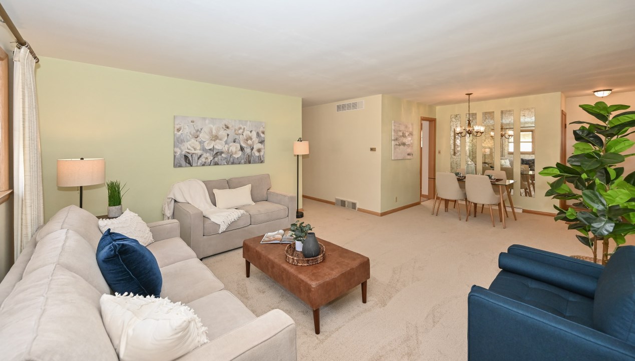 3708 101, Milwaukee WI 53222-2309 exterior