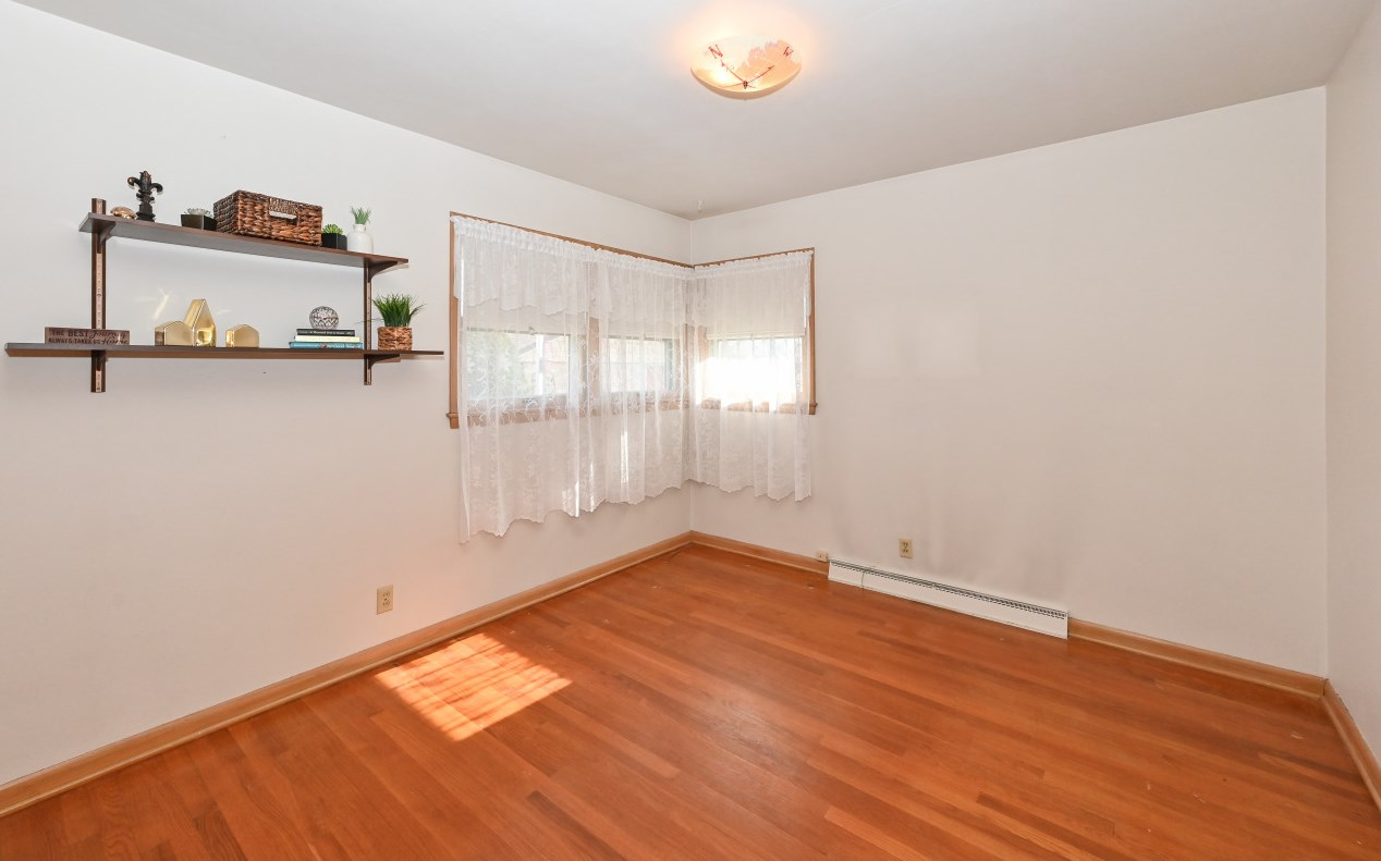 3708 101, Milwaukee WI 53222-2309 exterior