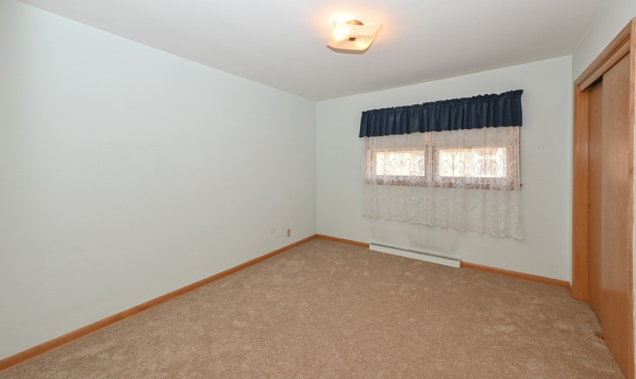 3708 101, Milwaukee WI 53222-2309 exterior